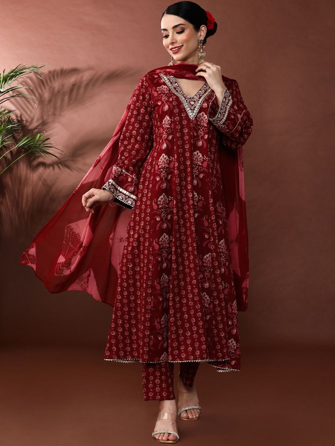 

Anouk Floral Printed Gotta Patti Pure Cotton Kurta With Trousers And Dupatta, Maroon