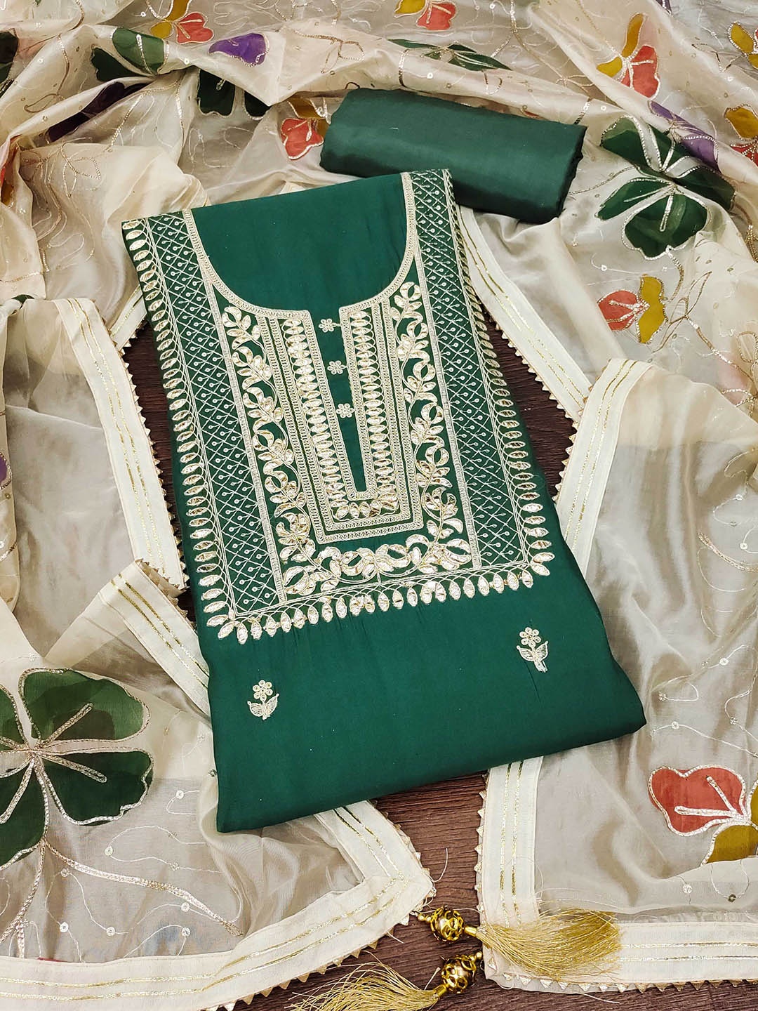 

SAINOOR Embroidered Pure Silk Semi-Stitched Dress Material, Sea green