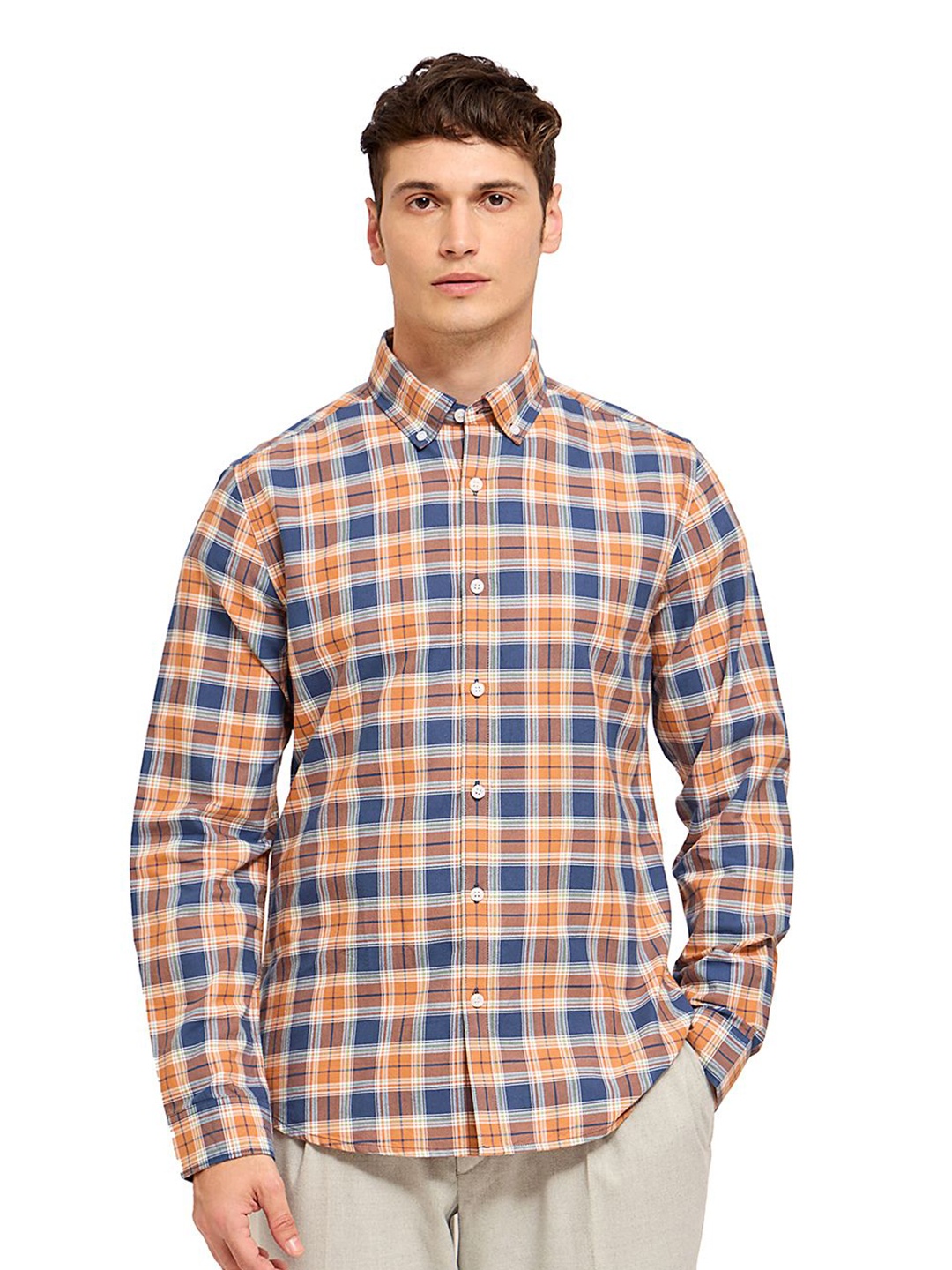 

Mast & Harbour Men Comfort Opaque Checked Casual Shirt, Orange
