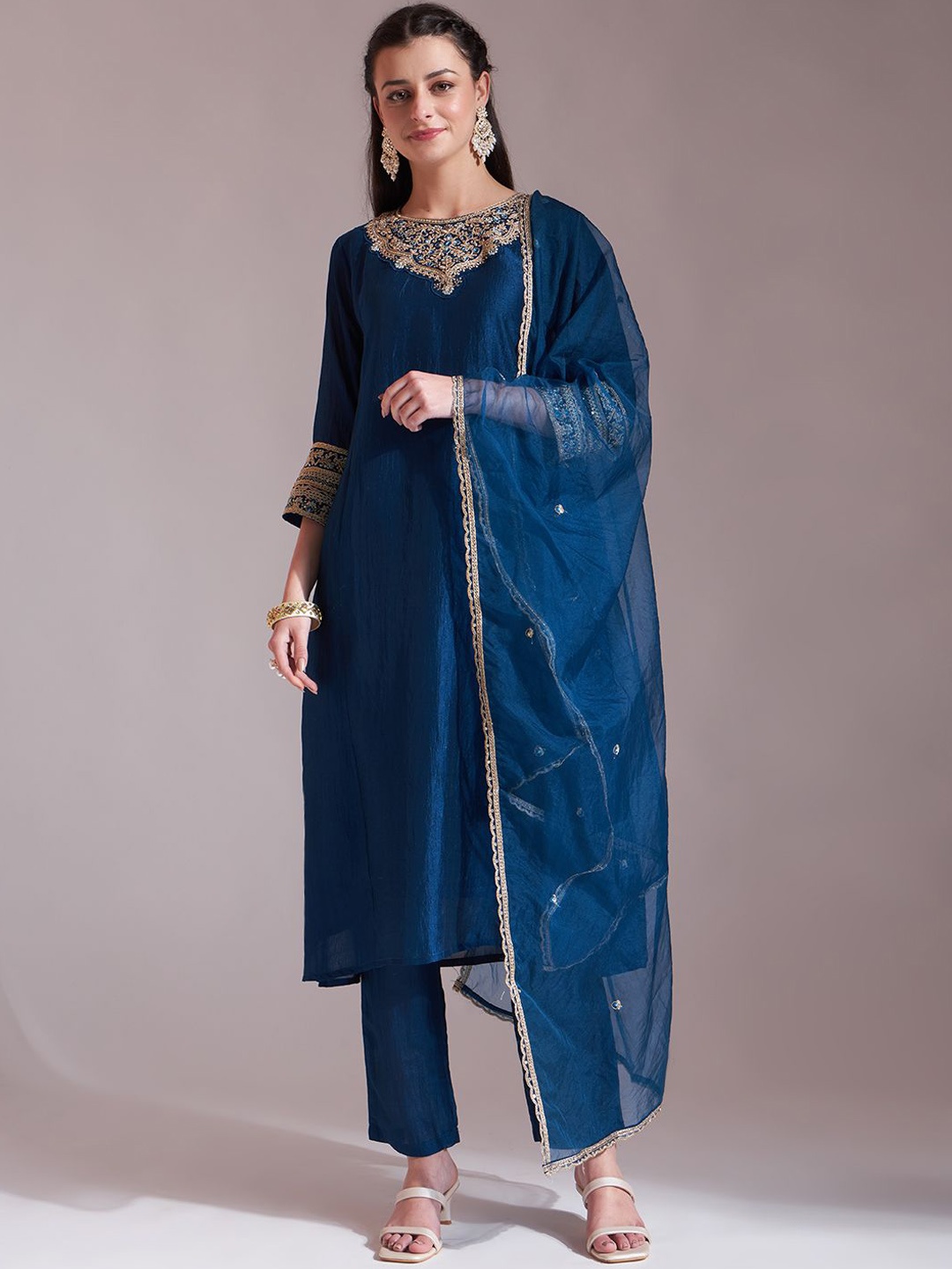 

Yufta Women Embroidered Regular Chikankari Kurta with Trousers & With Dupatta, Blue