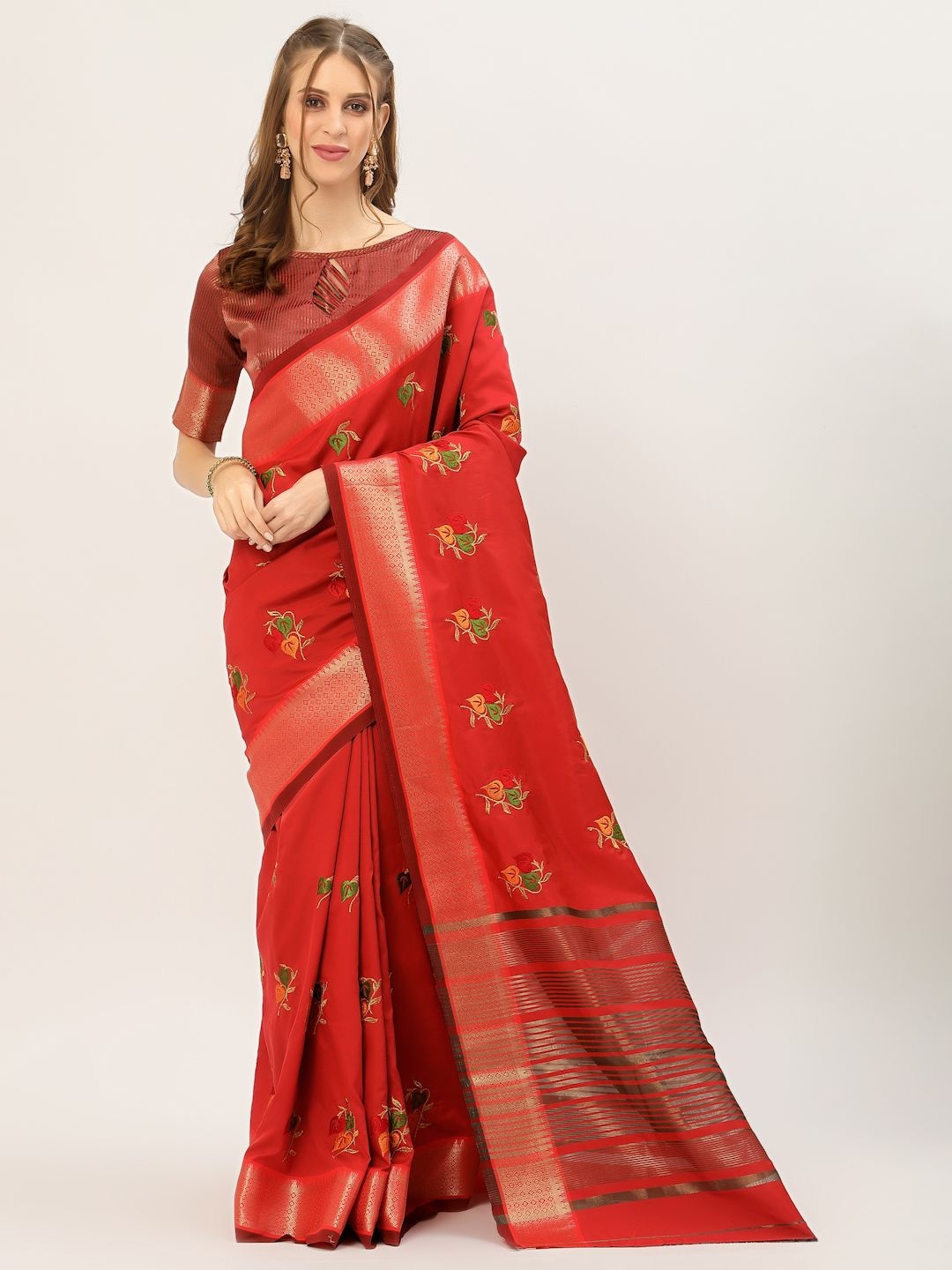 

DIVASTRI Floral Embroidered Silk Cotton Saree, Red