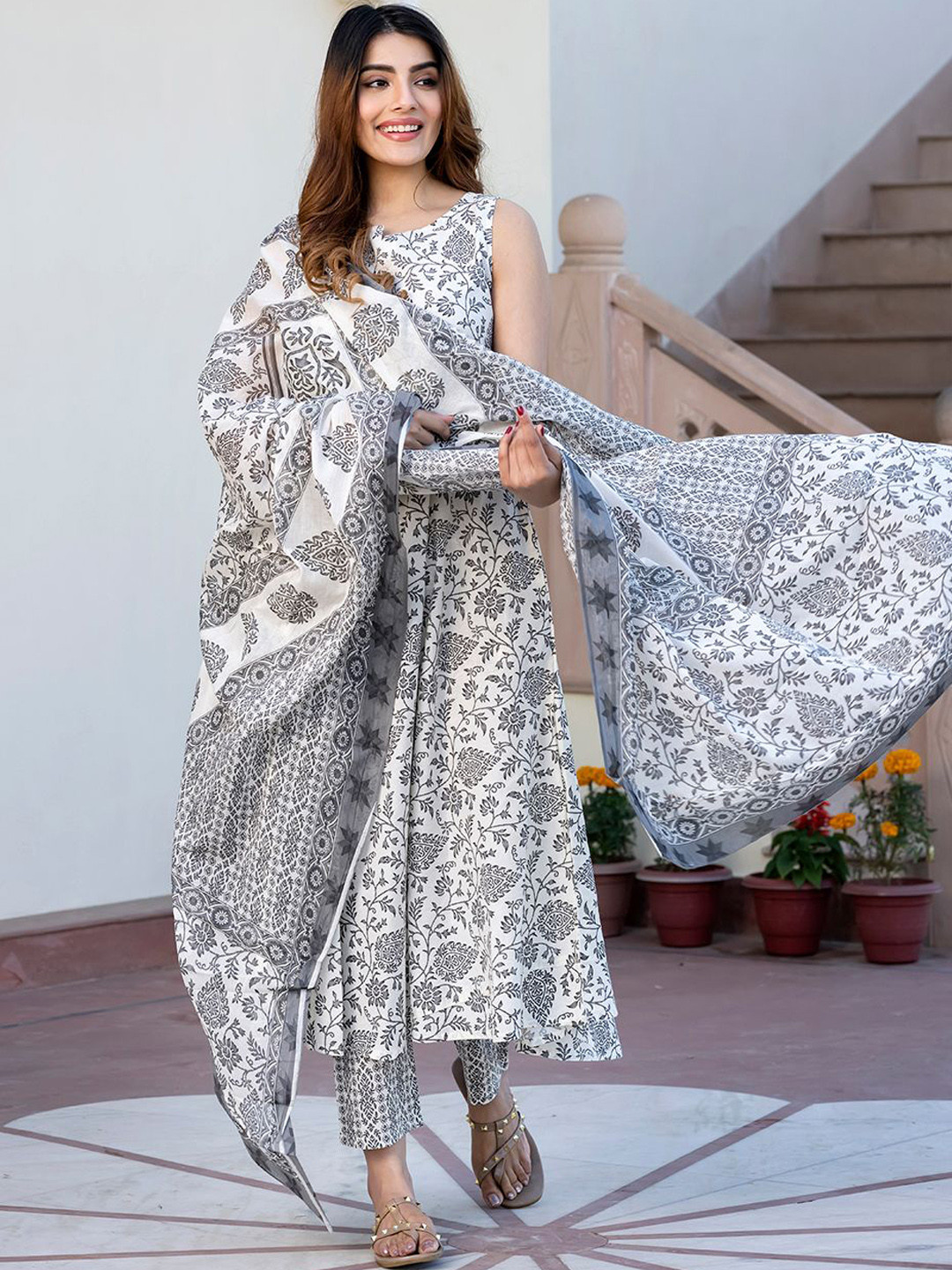 

KALINI Women Floral Printed Regular Pure Cotton Kurta with Trousers & With Dupatta, Grey