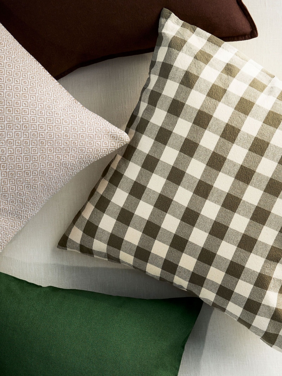 

H&M Green And White Gingham-Checked Cotton Cushion Cover