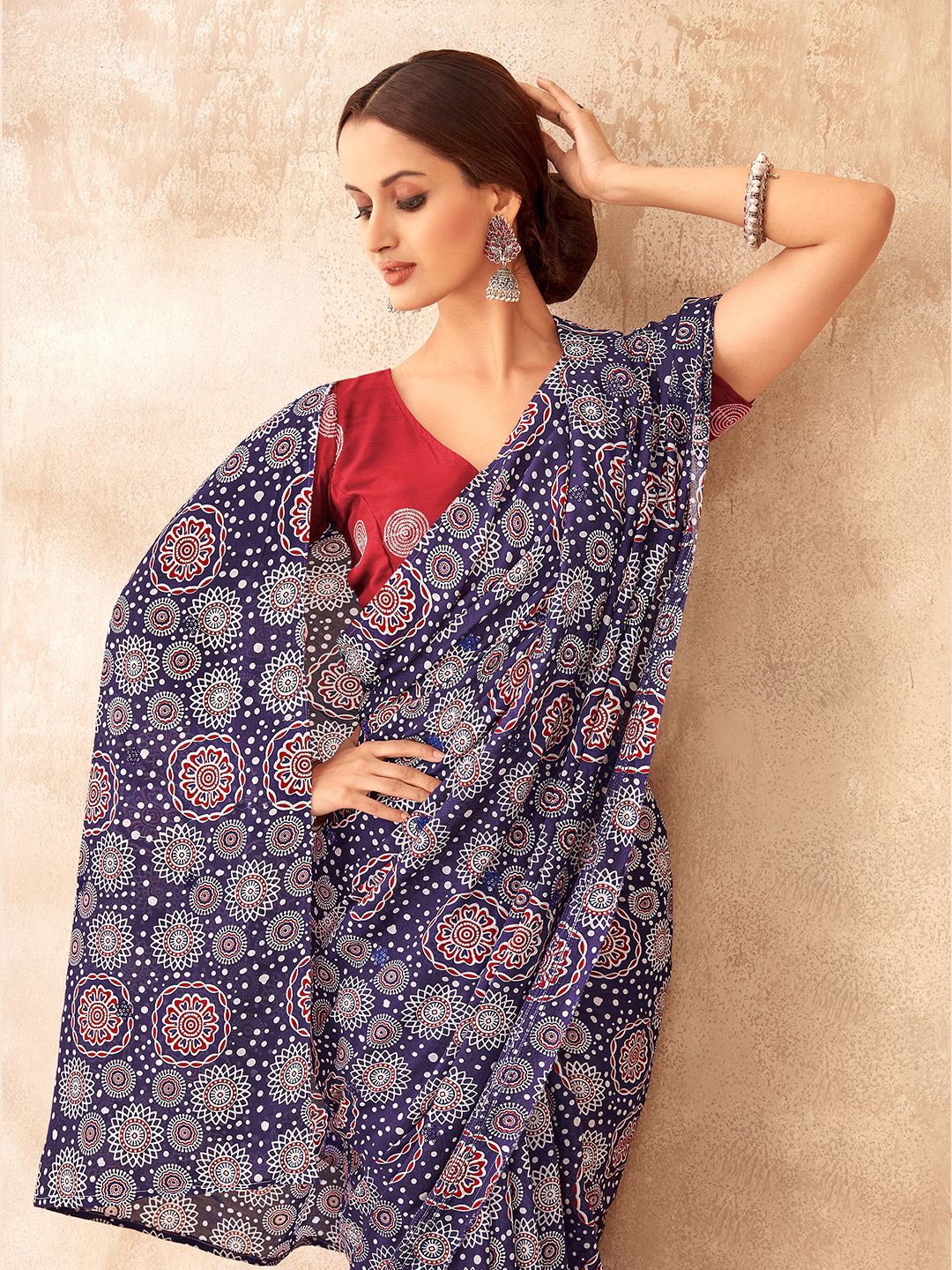 

SARHAAjrak Block Georgette Saree, Blue