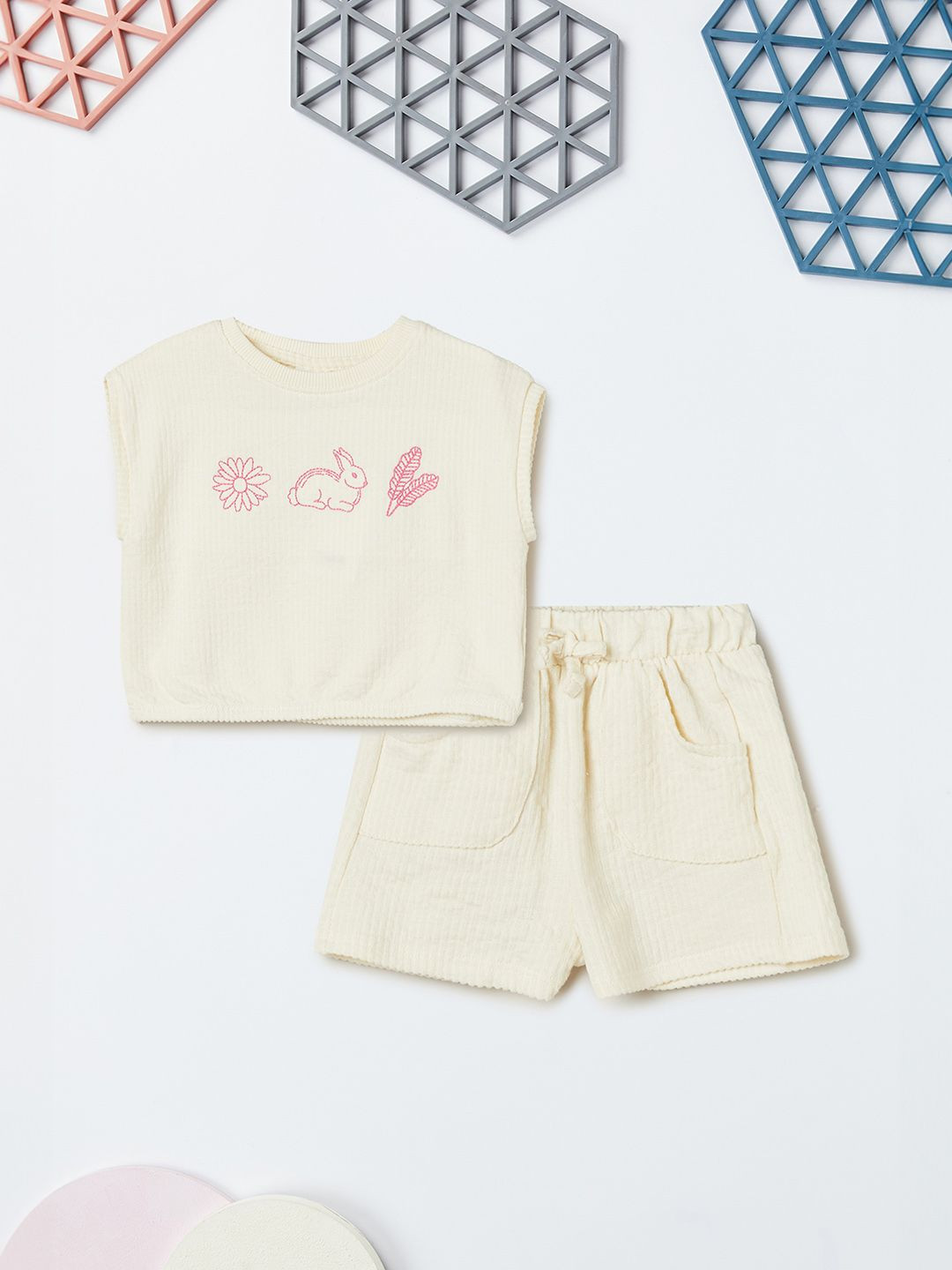 

max Girls Printed Round Neck Pure Cotton Top With Shorts, Yellow