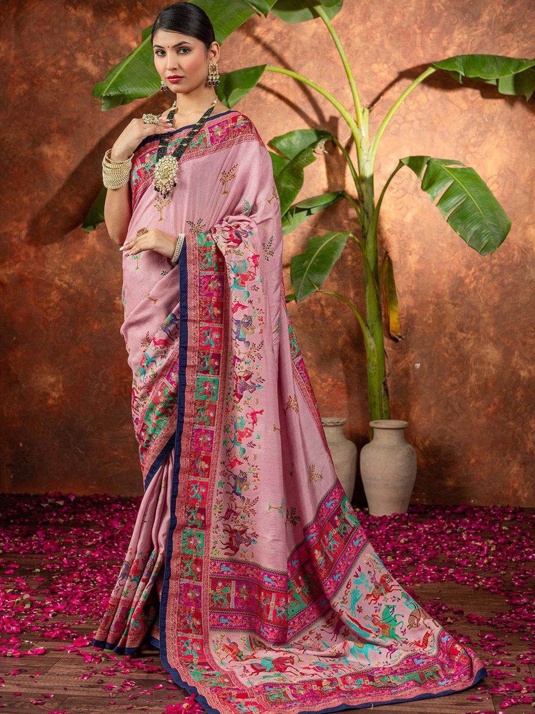 

Anouk Ethnic Motifs Silk Blend Saree, Mauve