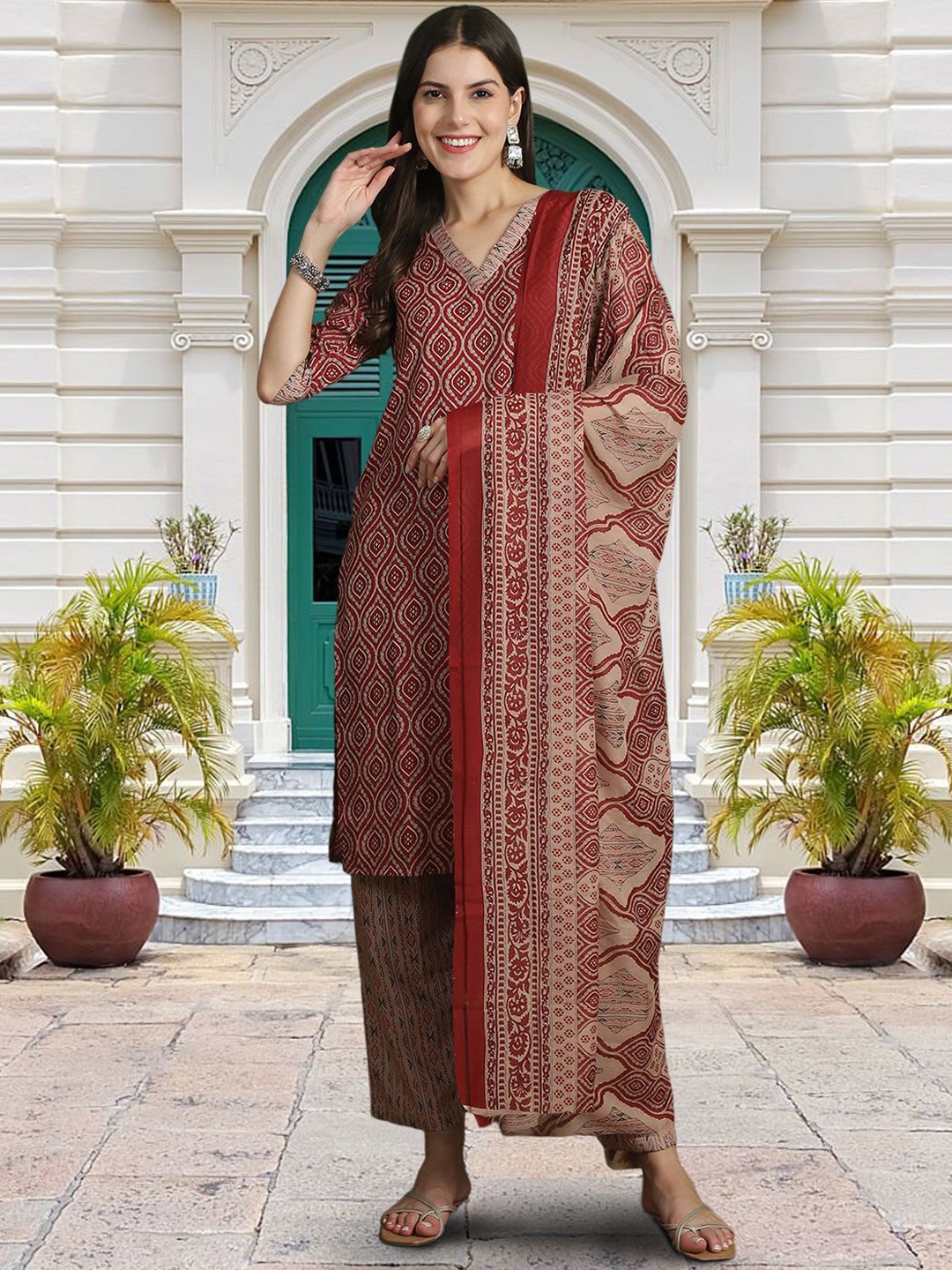 

Moda Rapido Geometric Printed Straight Kurta with Trousers & Dupatta, Maroon