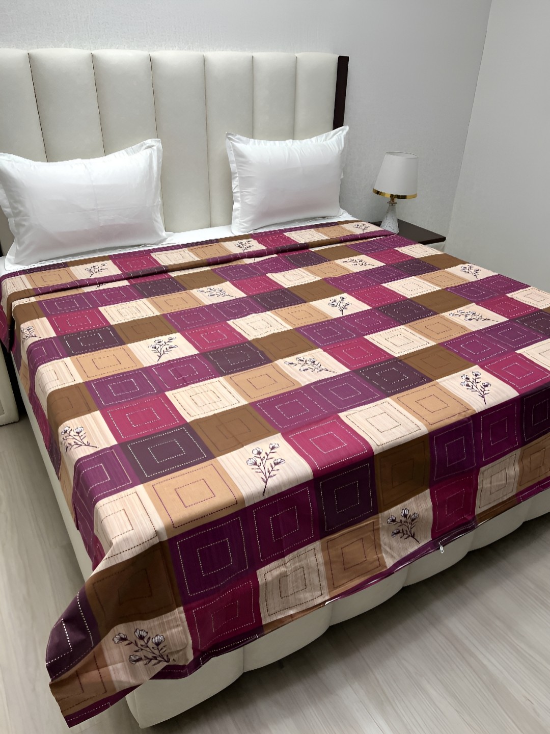 

Pure Decor Purple & Beige Printed Pure Cotton 260 TC King Size Duvet Cover