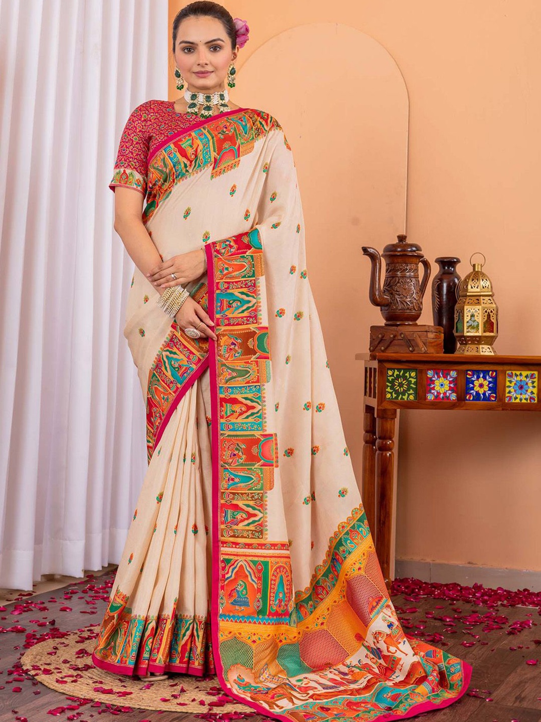 

Anouk Ethnic Motifs Silk Blend Saree, Beige