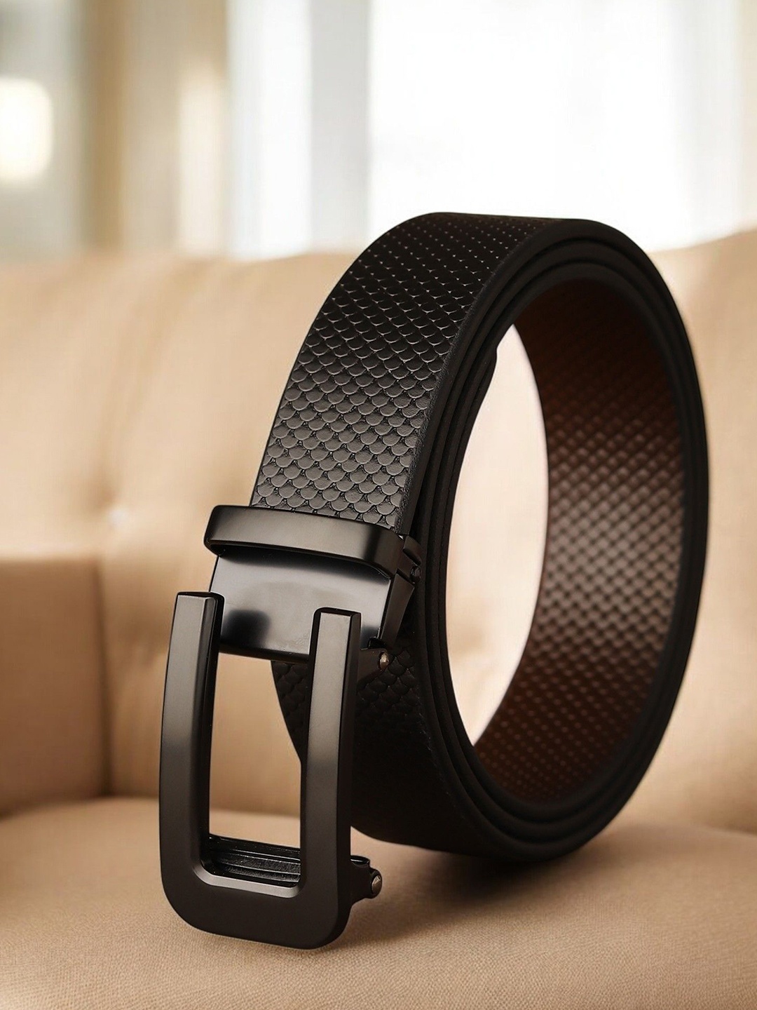 

Metronaut Men Textured Leather Formal Belt, Black