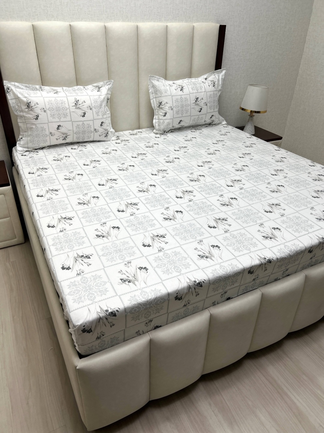 

Pure Decor White & Grey Floral King Bedsheet with 2 Pillow Covers