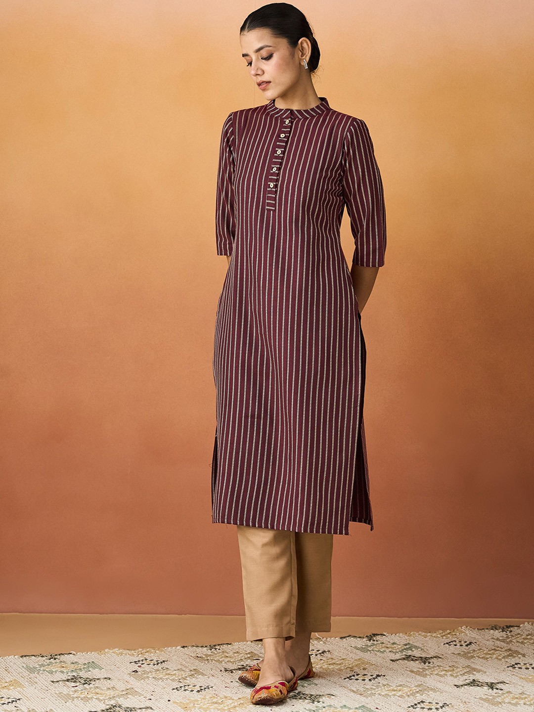 

Fourleaf Striped Embroidered Thread Work Mandarin Collar Straight Kurta, Maroon