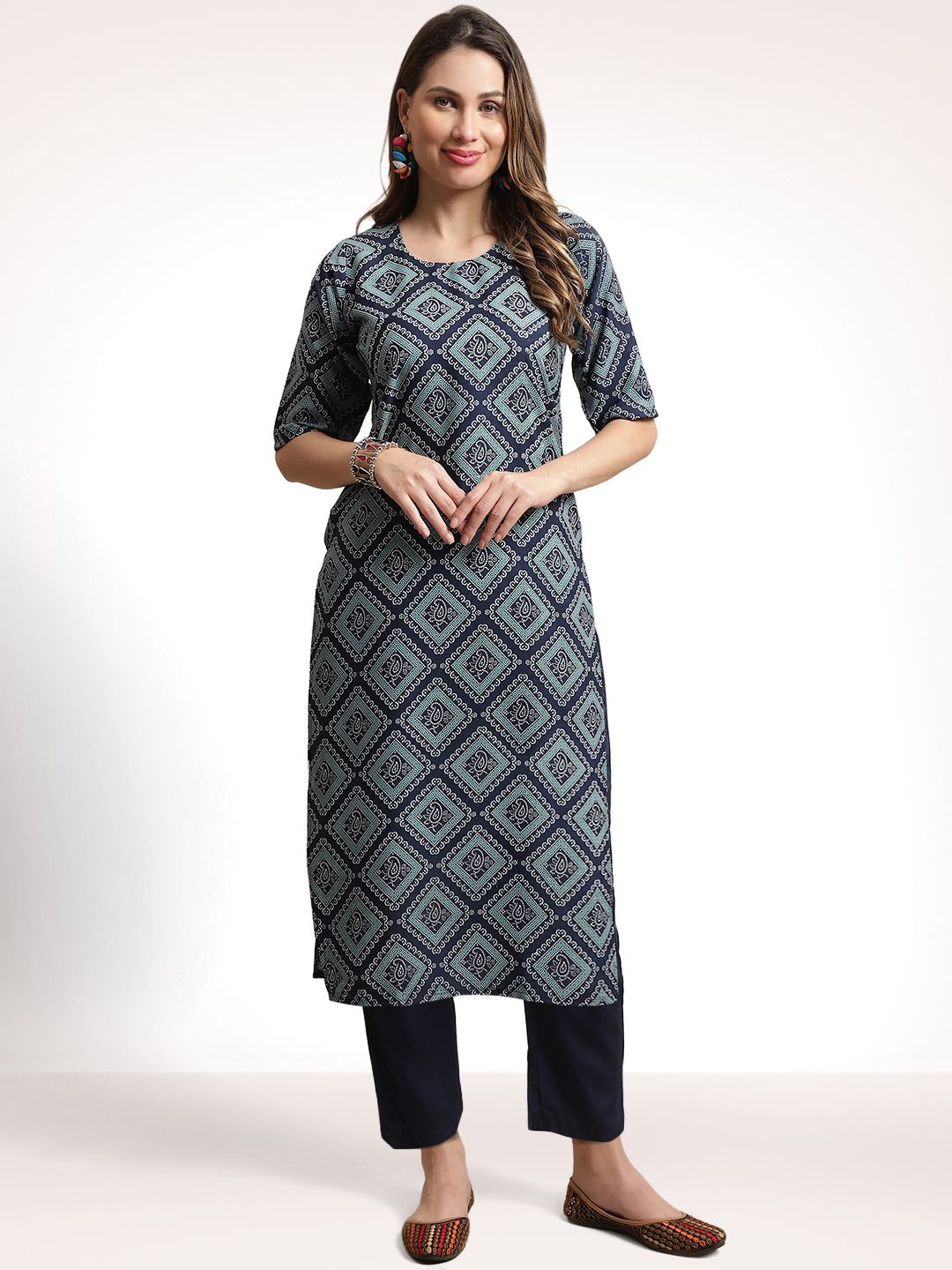 

Moda Rapido Checked Straight Kurta with Trousers, Blue