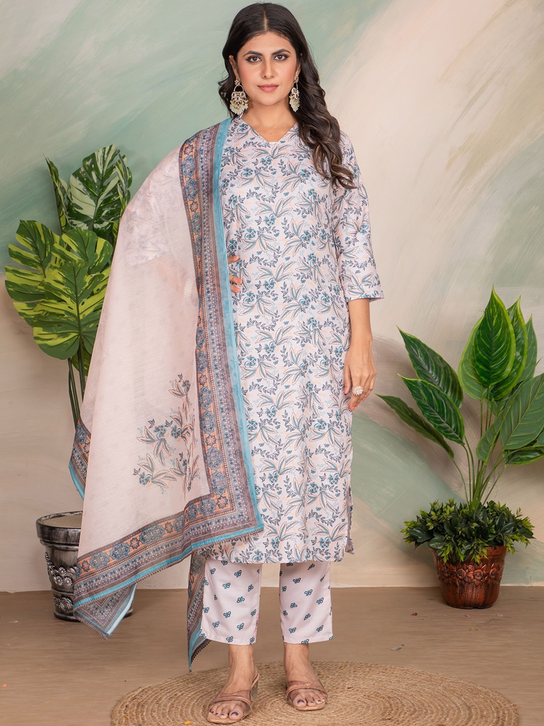 

NIZA FASHION Women Floral Embroidered Regular Kurta with Trousers & With Dupatta, Grey