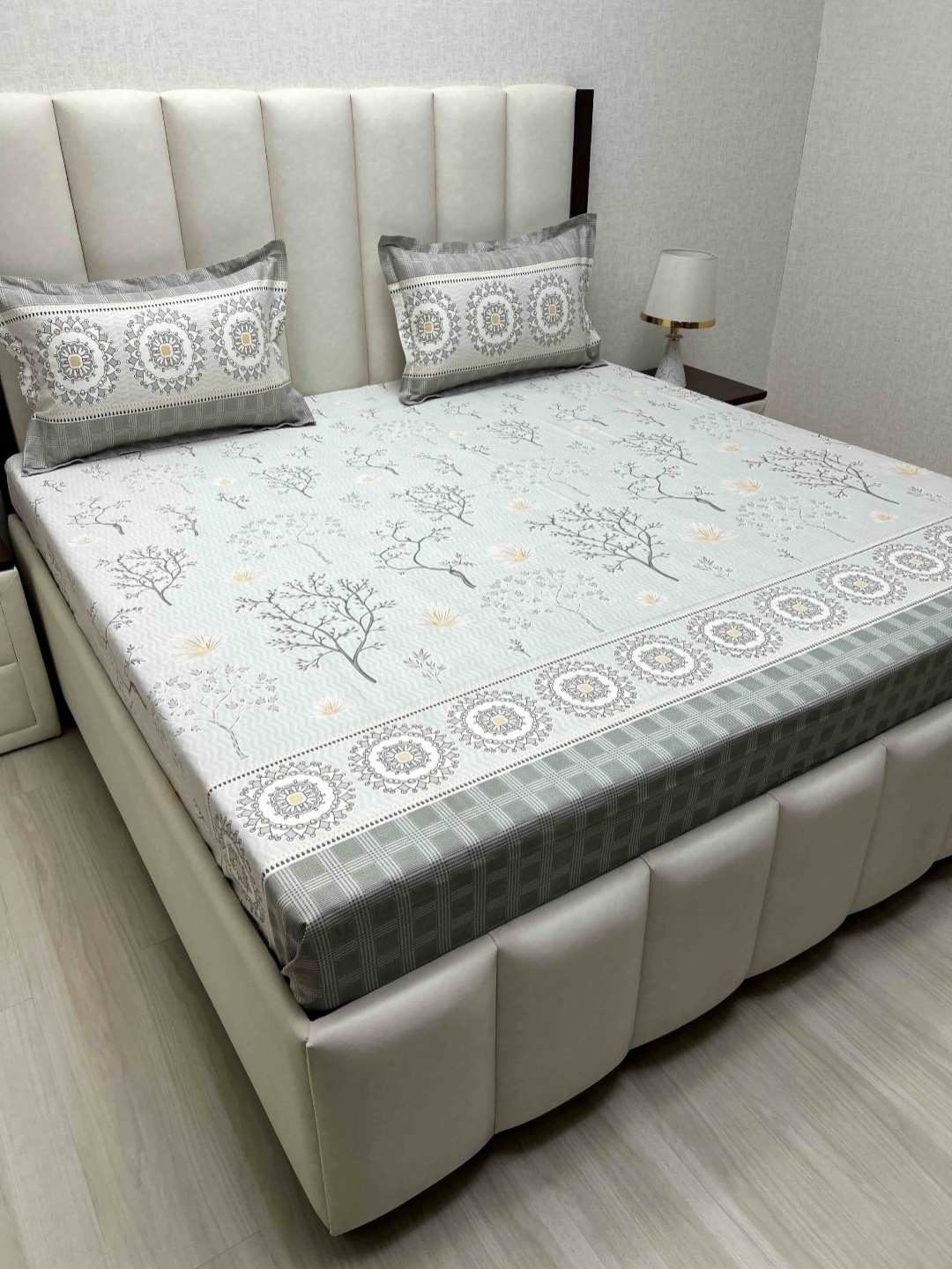 

Pure Decor Mansion Grey Printed Pure Cotton 400 TC King Bedsheet Set 2.74m X 2.74m, Green