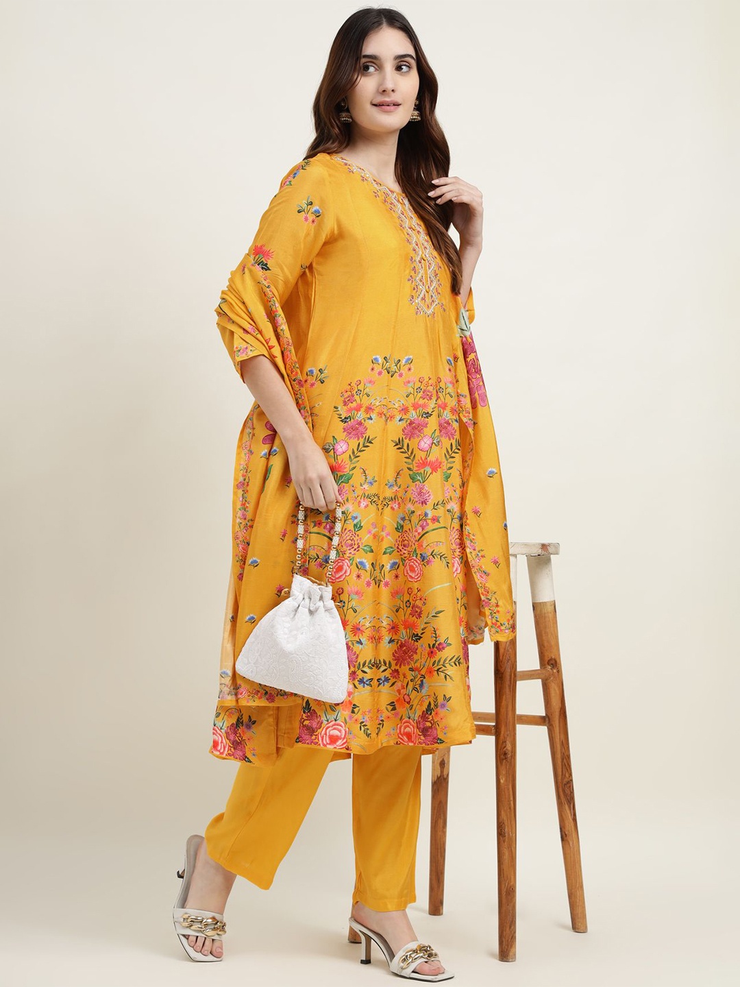 

ZARI Women Floral Printed Regular Kurta with Trousers & With Dupatta, Yellow
