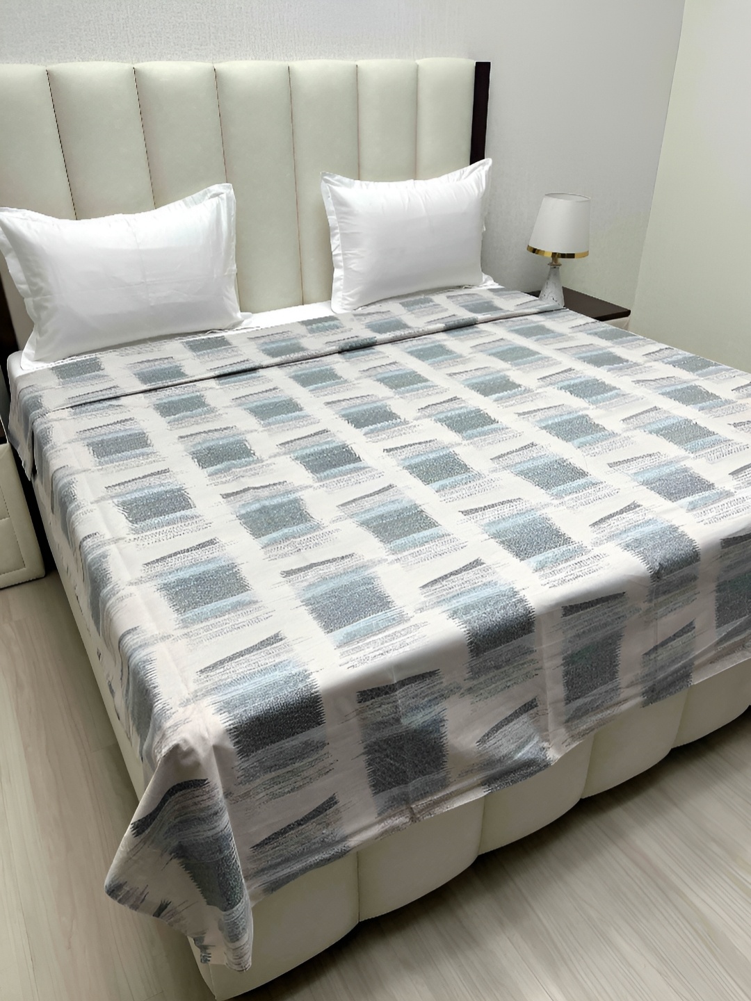 

Pure Decor Off White & Grey Floral Printed Pure Cotton King Size Duvet Cover