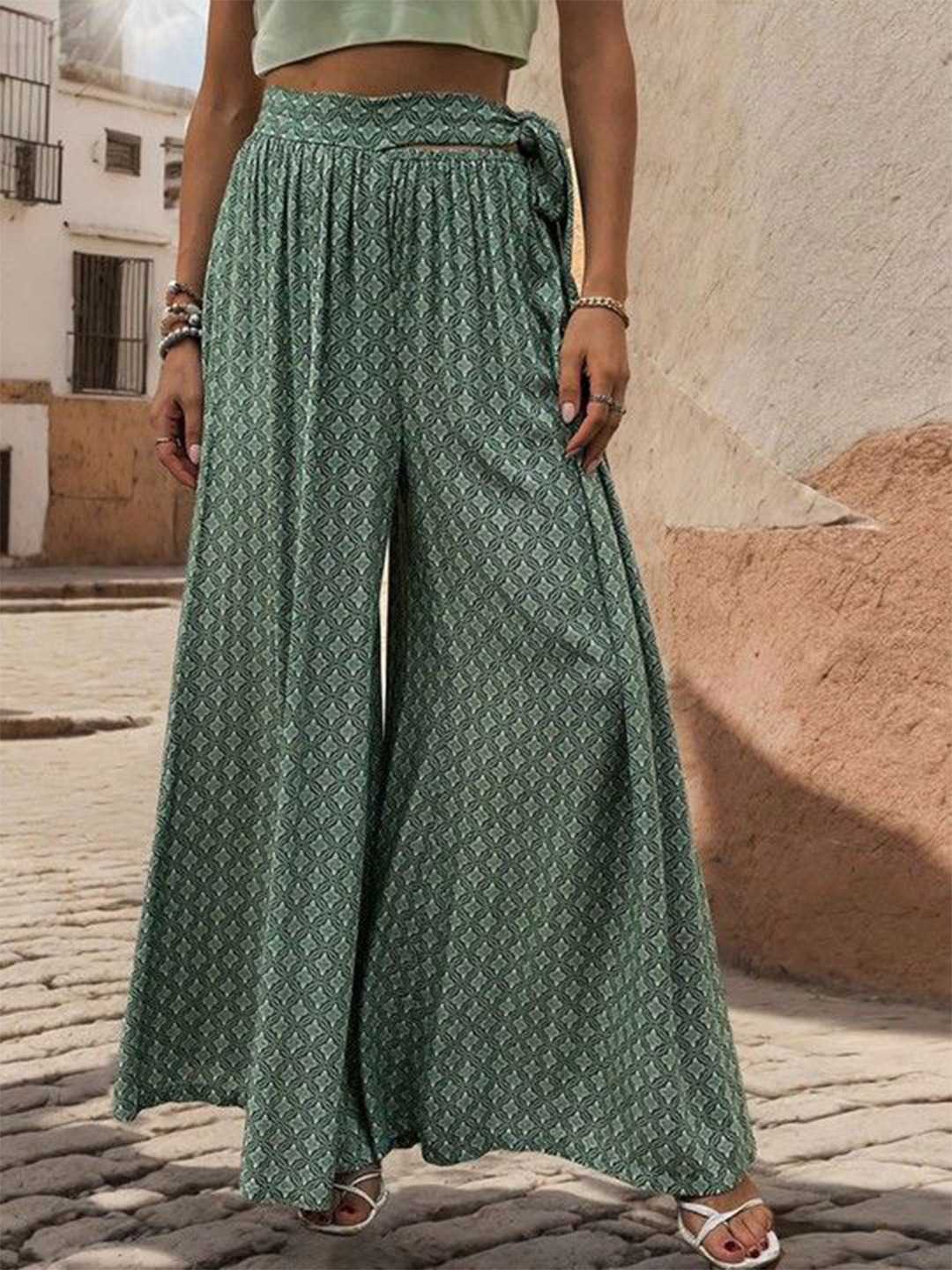 

HERE&NOW Women Printed Flared Palazzos, Green