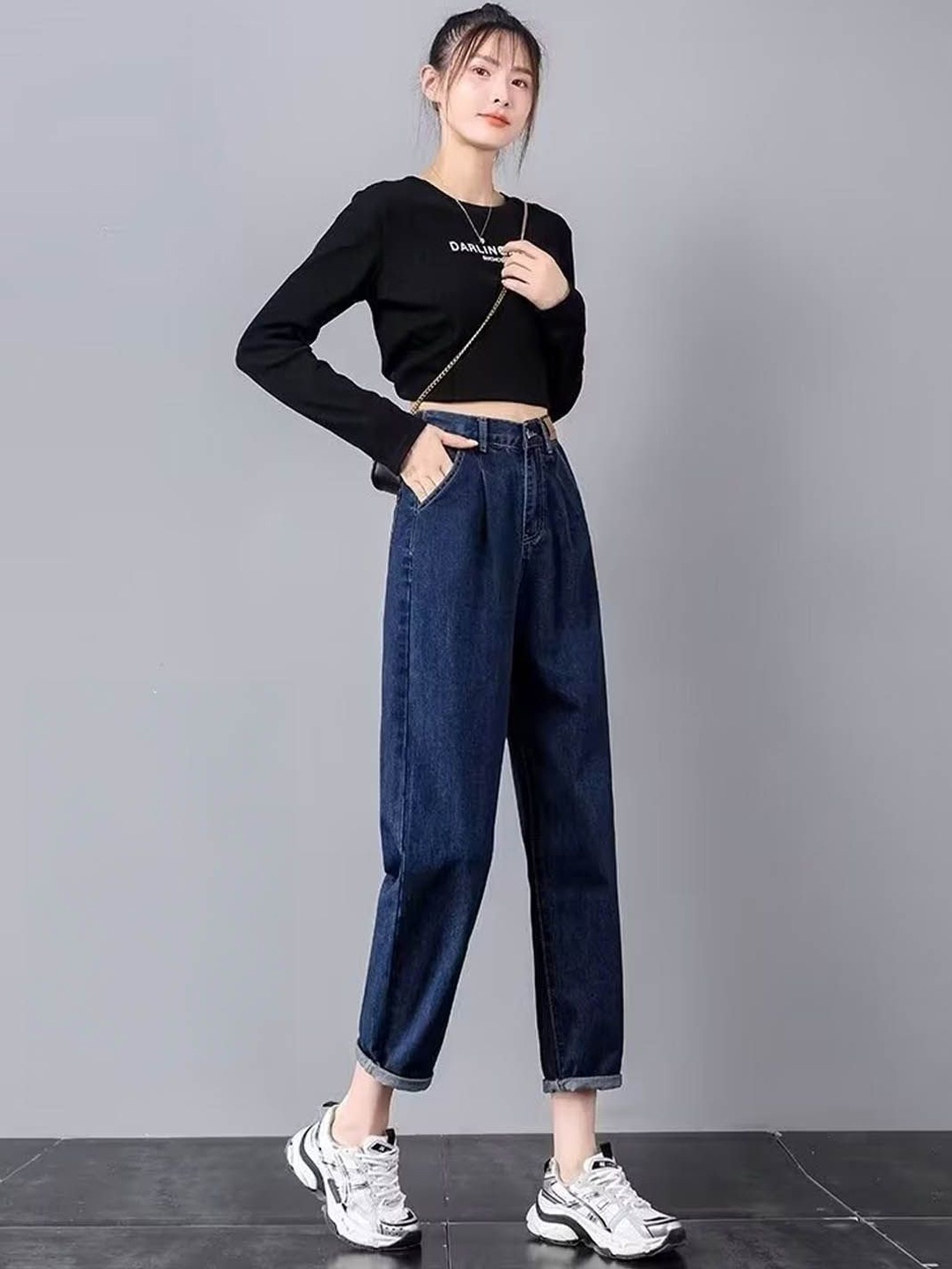 

StyleCast Women Low Distress Jeans, Blue