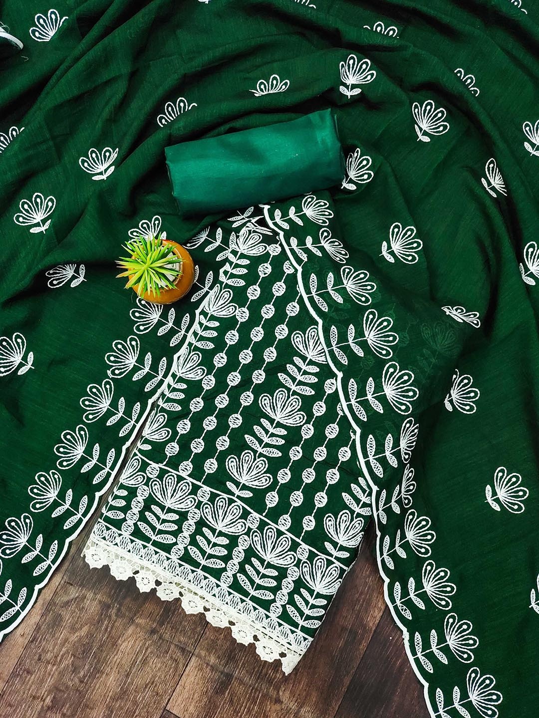 

SAINOOR Floral Embroidered Silk Unstitched Dress Material, Green