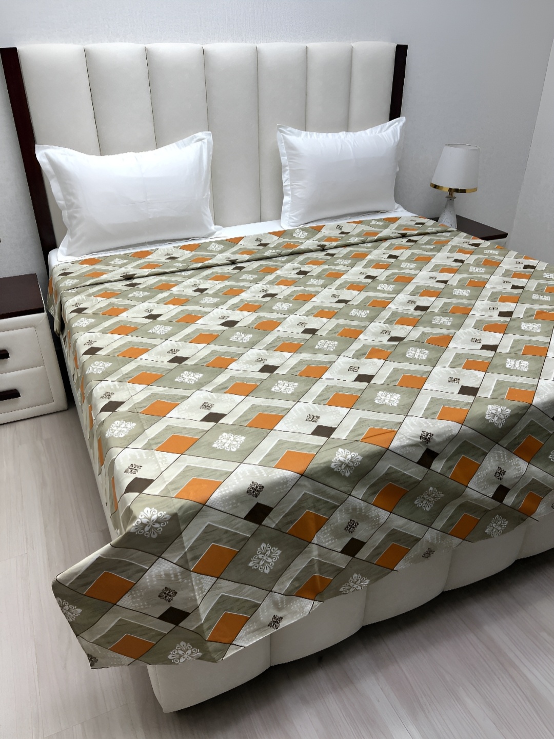 

Pure Decor Grey & Mustard Printed Pure Cotton 260 TC King SizeDuvetCover