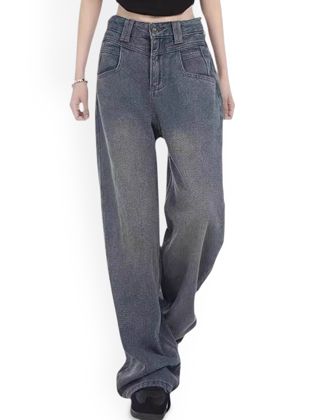 

StyleCast Women Low Distress Light Fade Jeans, Blue