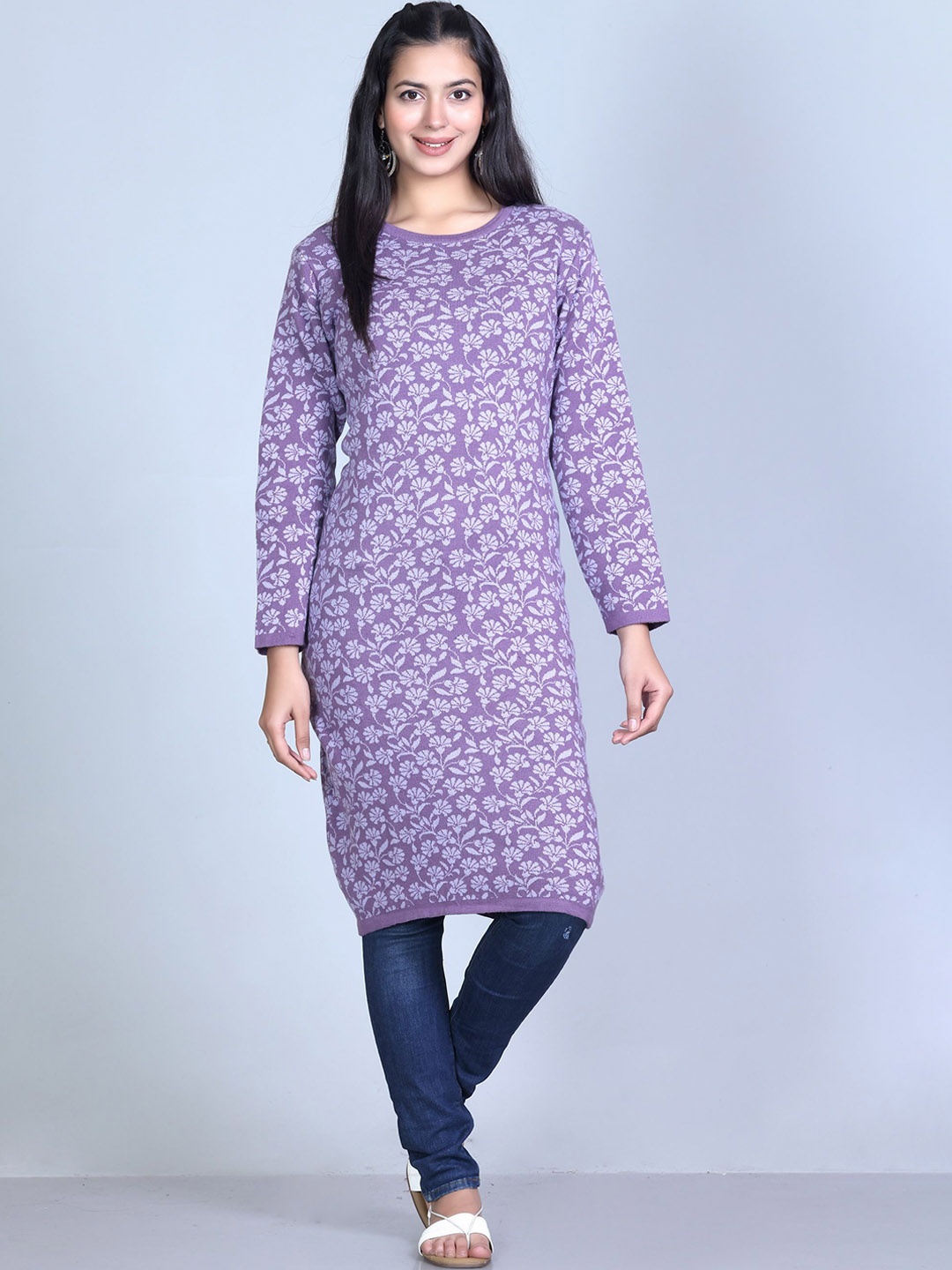 

BeriBlu Floral Woven Design Round Neck Straight Kurta, Mauve