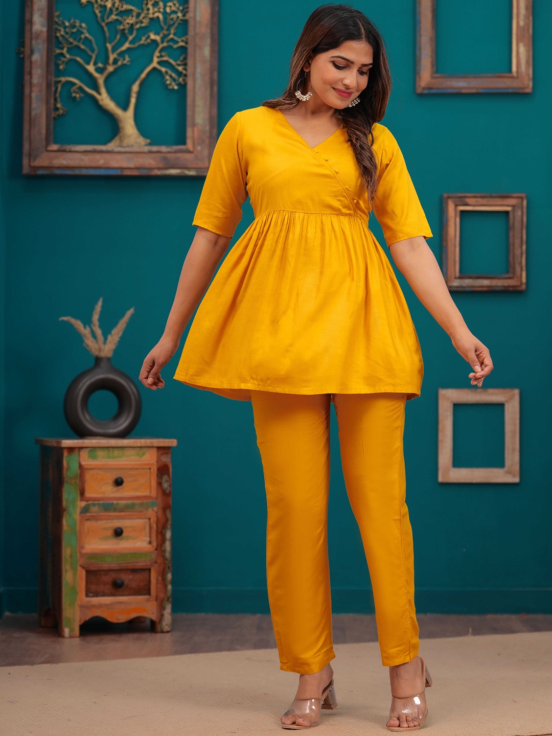 

Aktasa V-Neck Pleated Anarkali Kurti With Trousers, Yellow