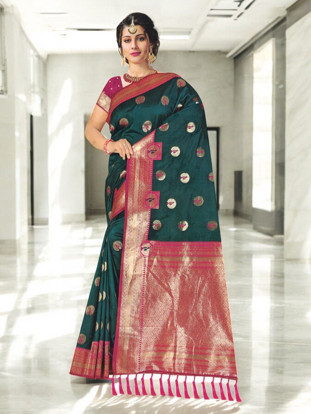 

SHOPPKEE Woven Design Zari Silk Blend Paithani Saree, Navy blue