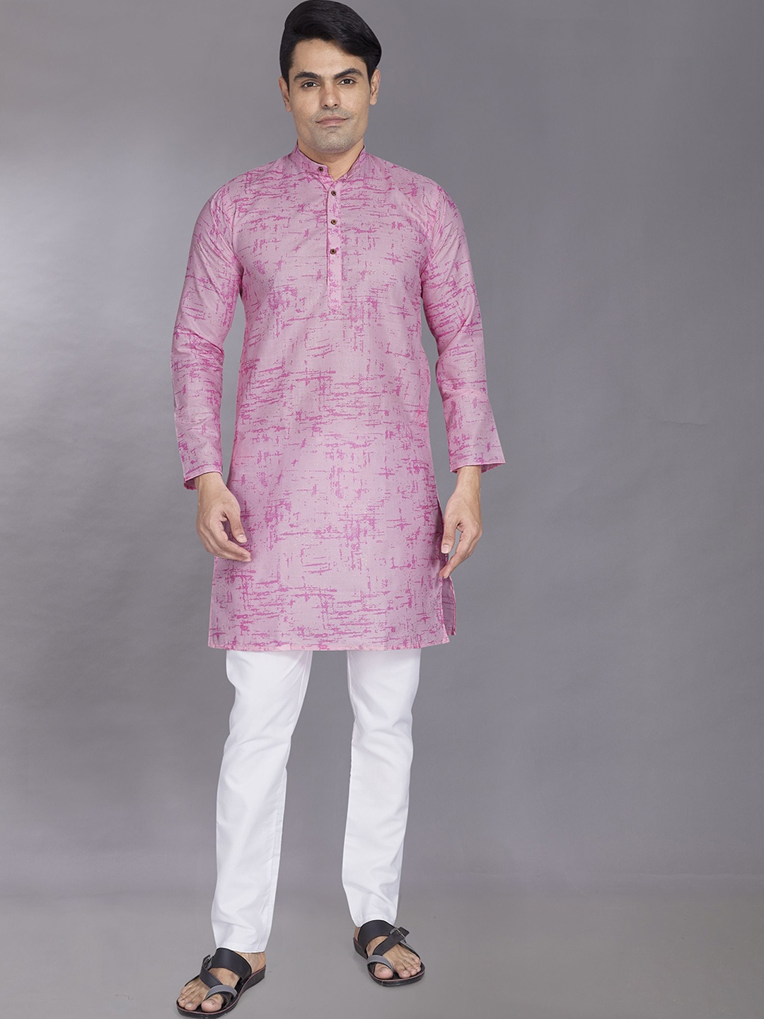 

DIVISIVE Abstract Printed Kurta With Pyjama, Pink