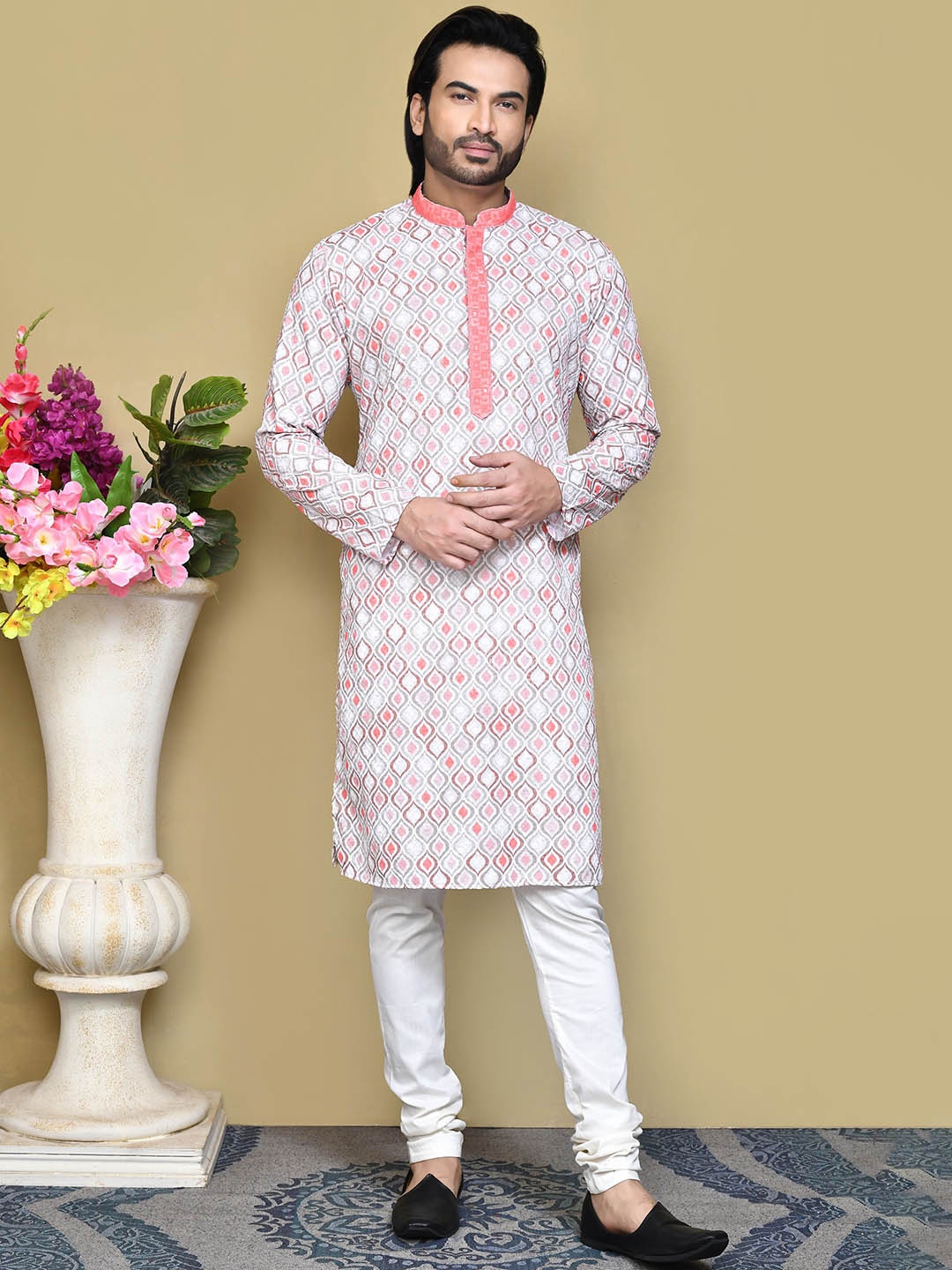 

RANAK Geometric Printed Mandarin Collar Kurta, White