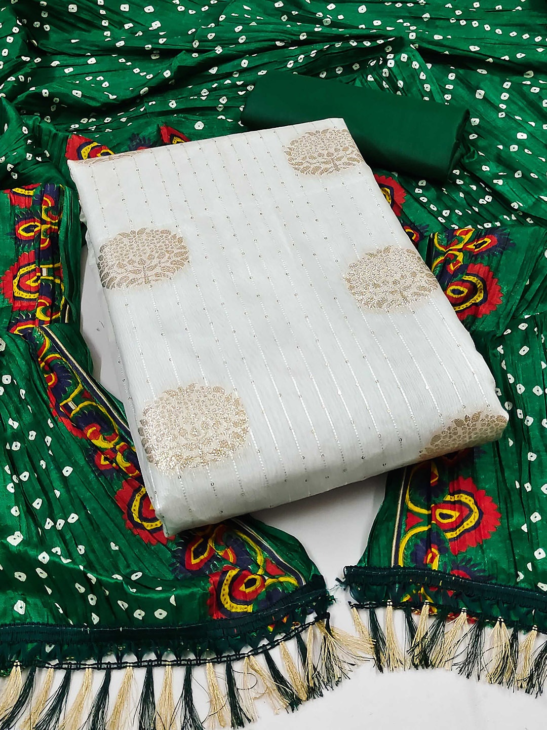 

SAINOOR Unstitched Dress Material, White