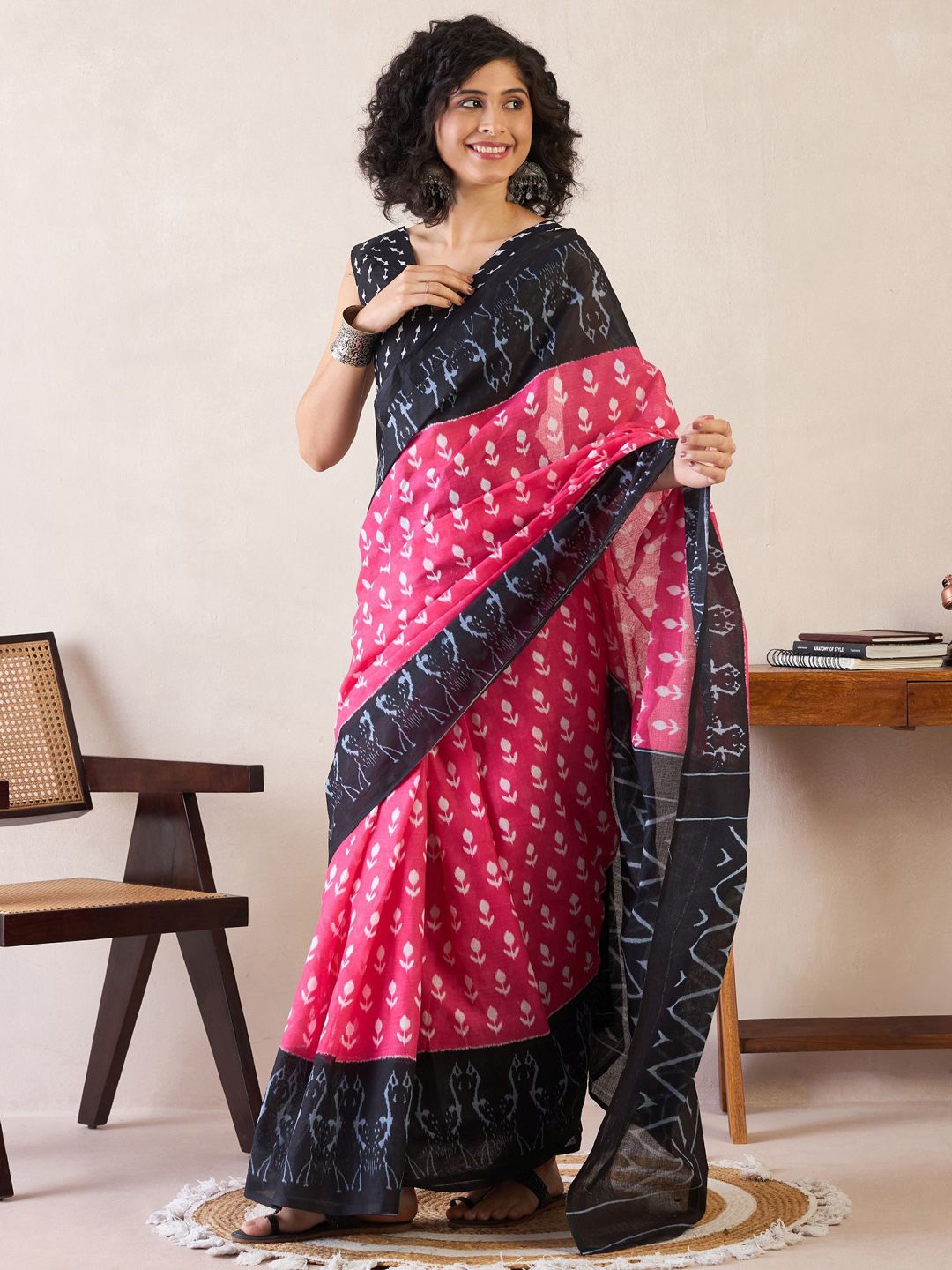 

Mitera Ethnic Motifs Ready to Wear Bagh Saree, Pink