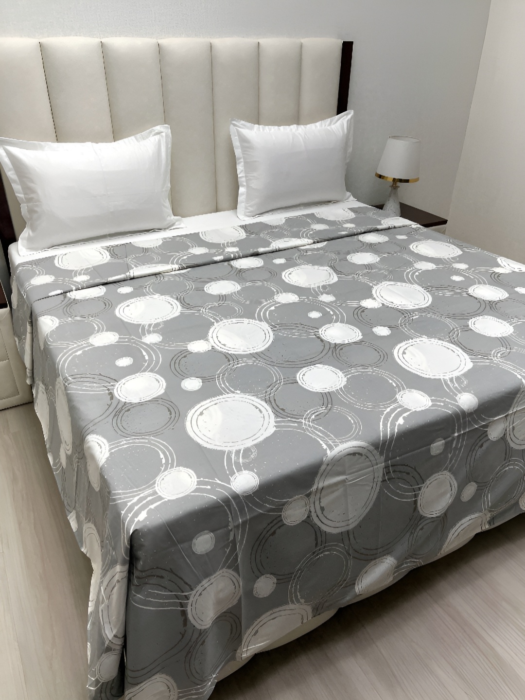 

Pure Decor Grey & White Printed Pure Cotton Super King Duvet Cover