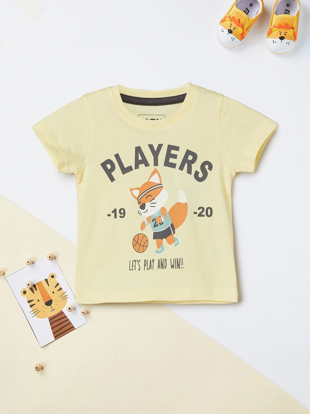 

max Boys Printed Applique T-shirt, Yellow