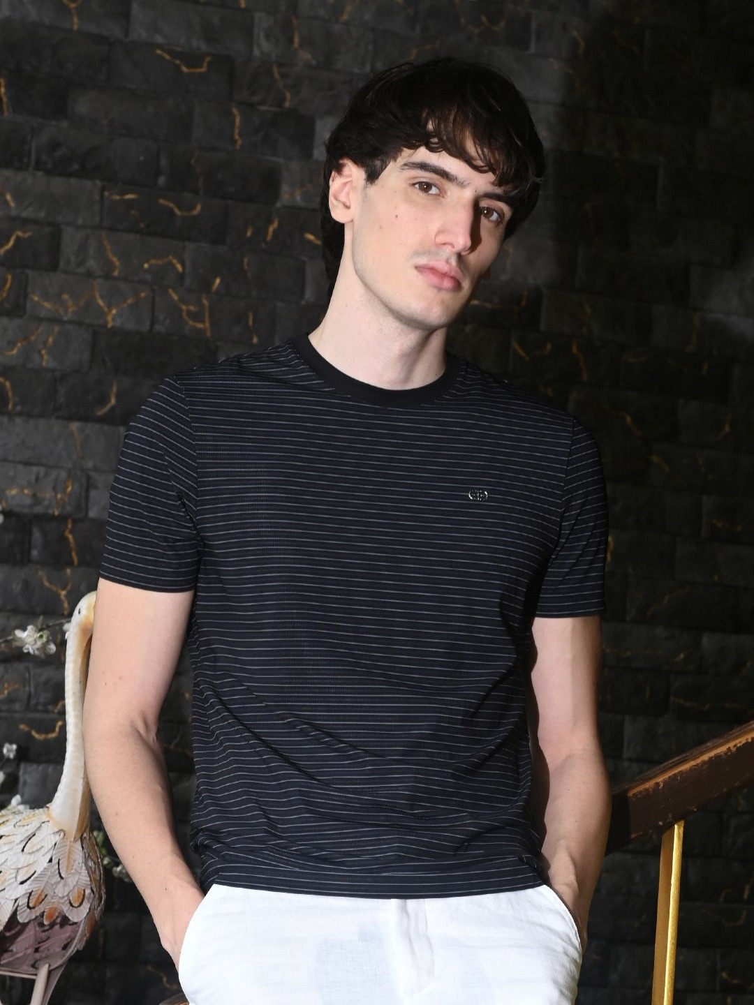 

ODETTE Men Printed Extended Sleeves Raw Edge T-shirt, Black