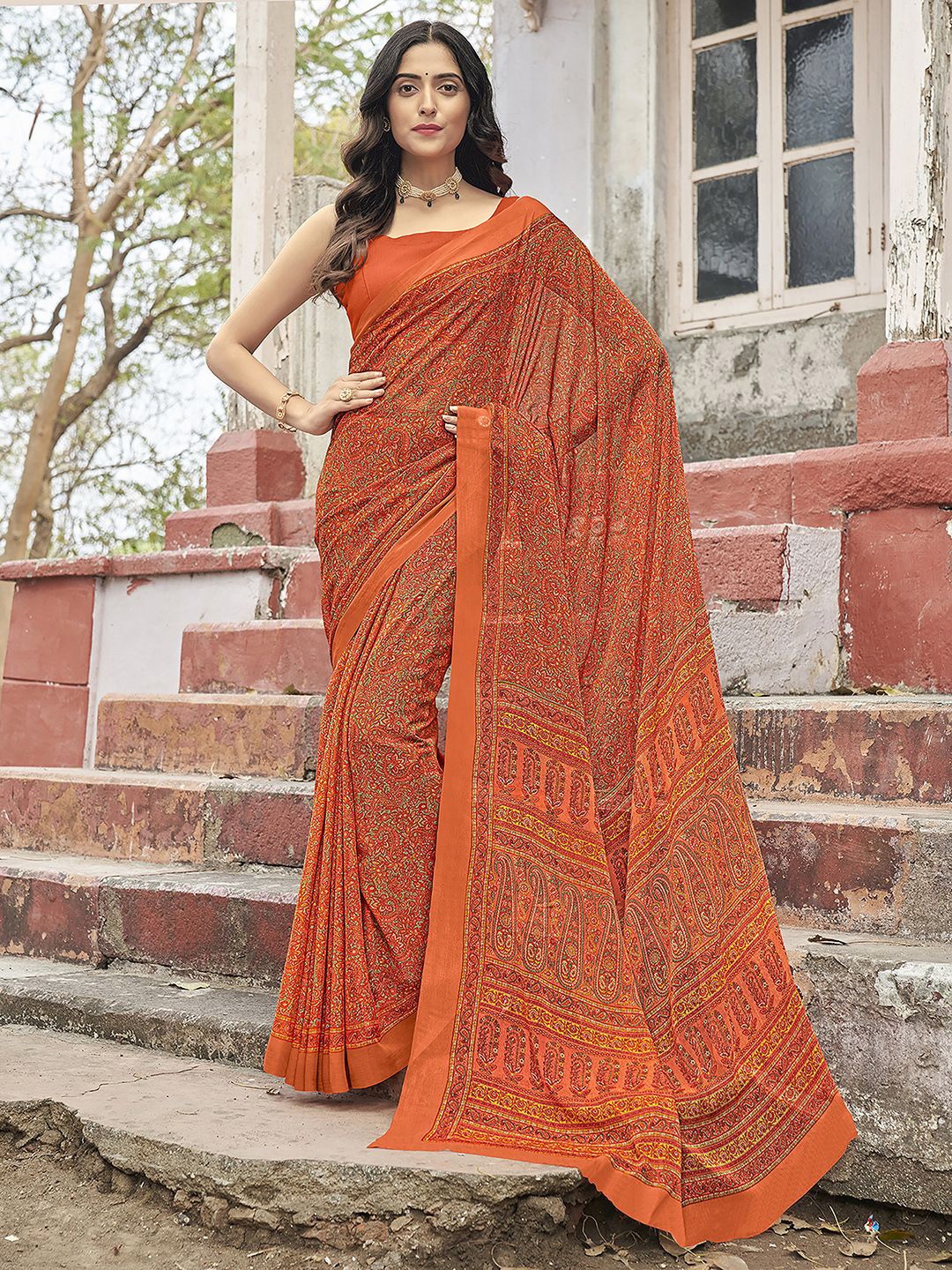 

Mitera Ethnic Motifs Poly Chiffon Saree, Orange