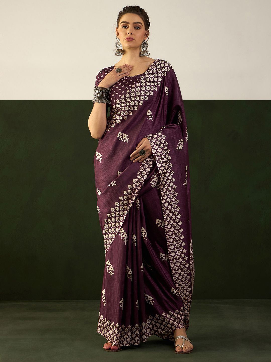 

Mitera Ethnic Motifs Block Print Saree, Burgundy