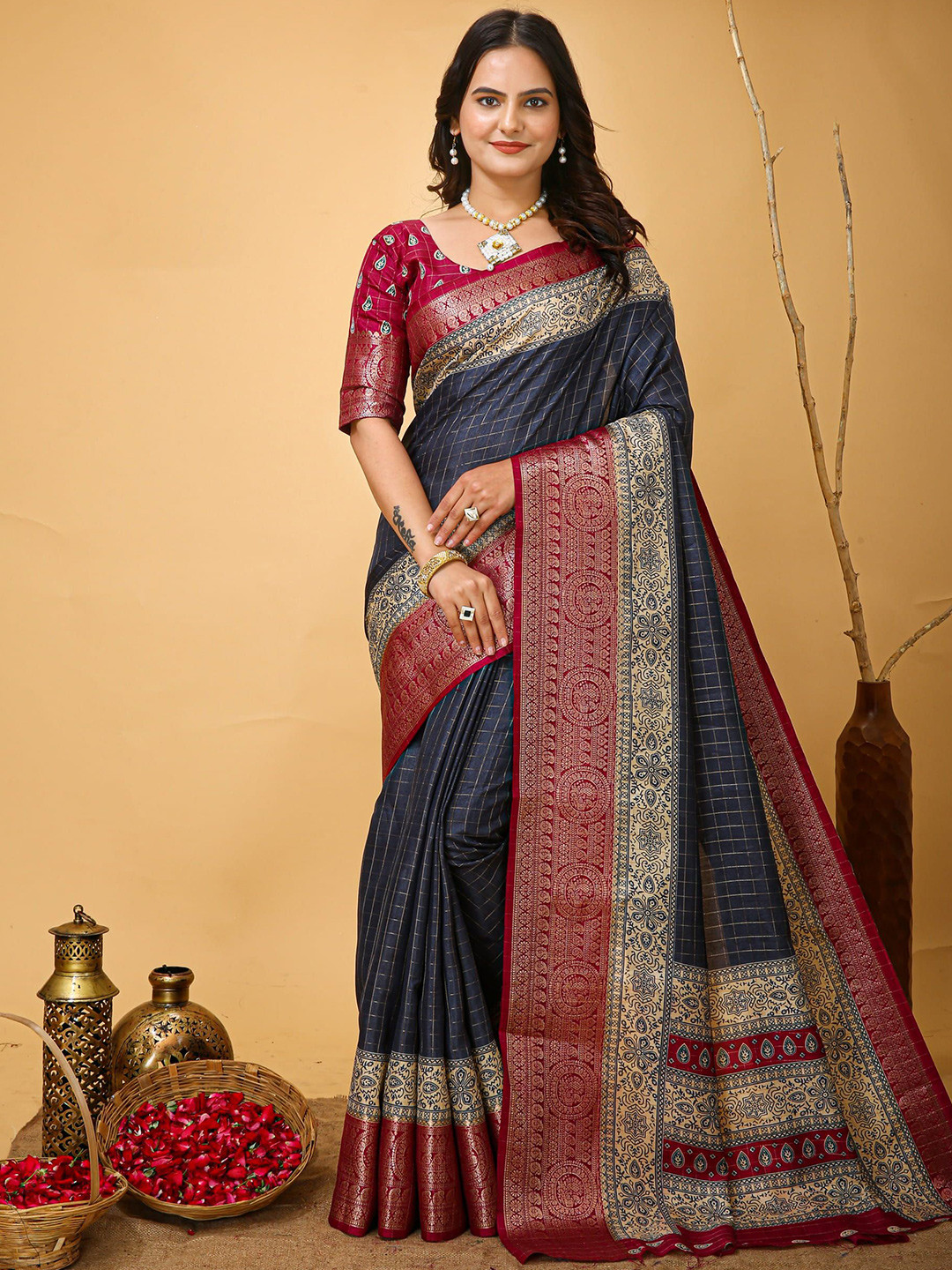 

V3 FASHION STUDIO Zari Art Silk Banarasi Saree, Grey