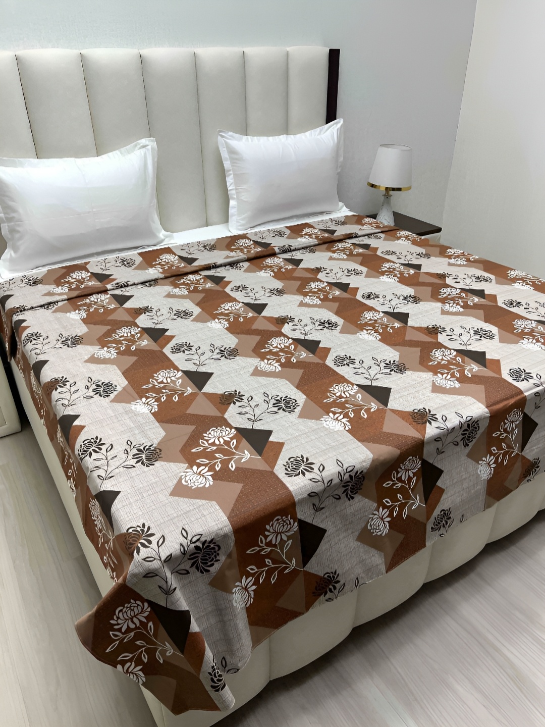 

Pure Decor Brown & Grey Floral Printed Pure Cotton 260 TC King Size Duvet Cover