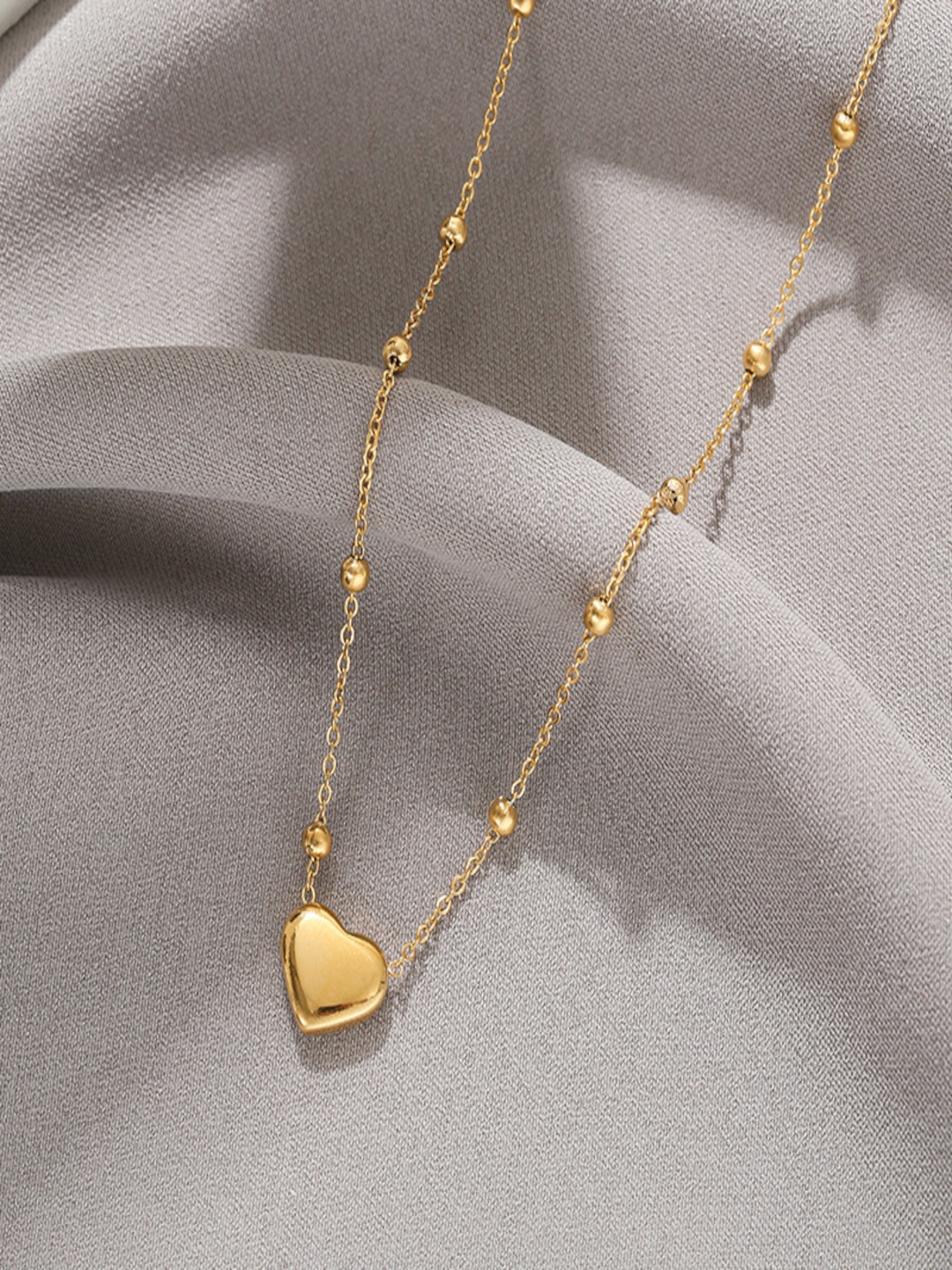 

DressBerry Heart Shaped Pendant Chain, Gold