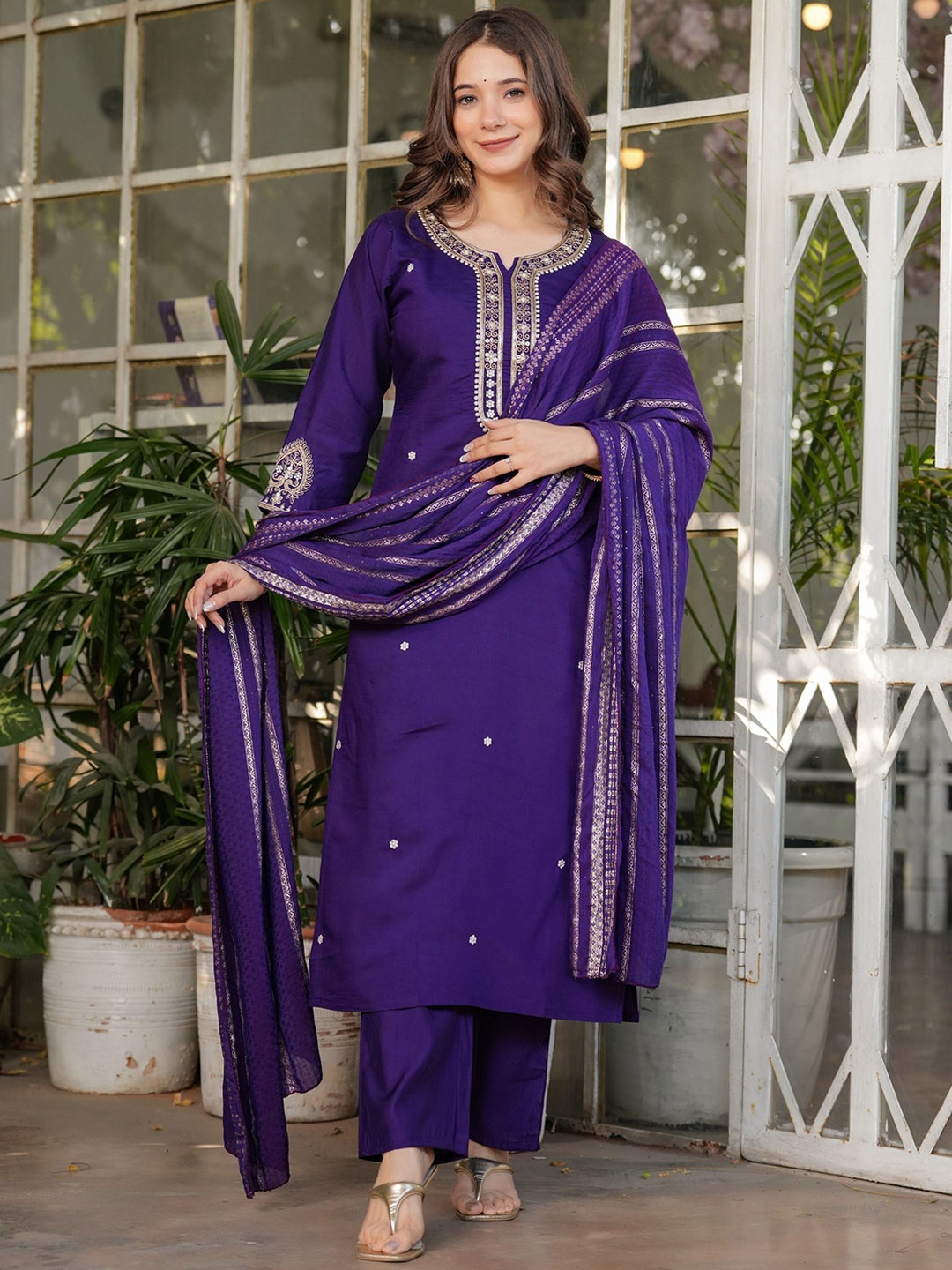 

NIZA FASHION Women Ethnic Motifs Embroidered Regular Thread Work Chanderi Silk Kurta with Trousers & With, Purple