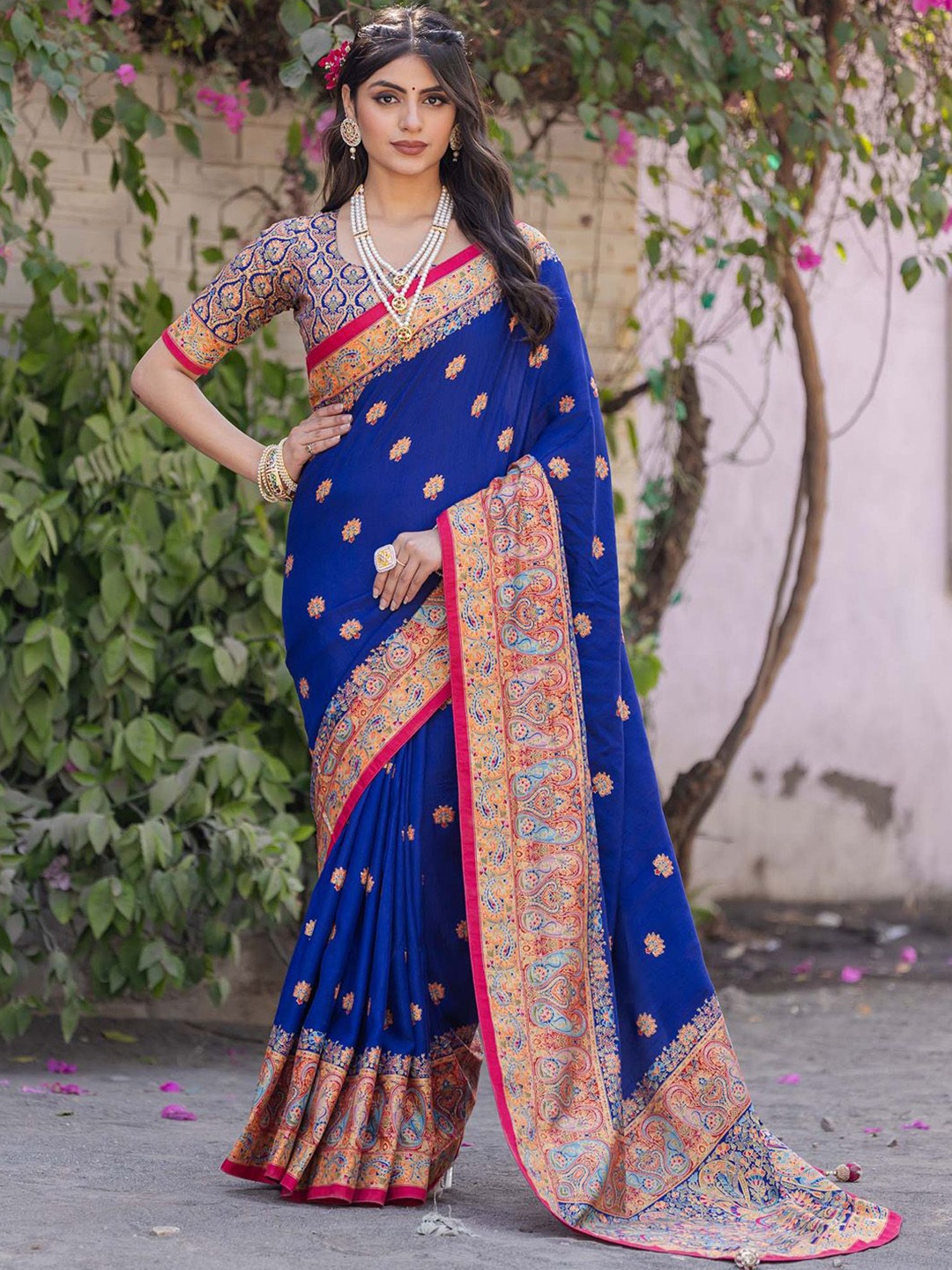 

Anouk Ethnic Motifs Silk Blend Saree, Blue