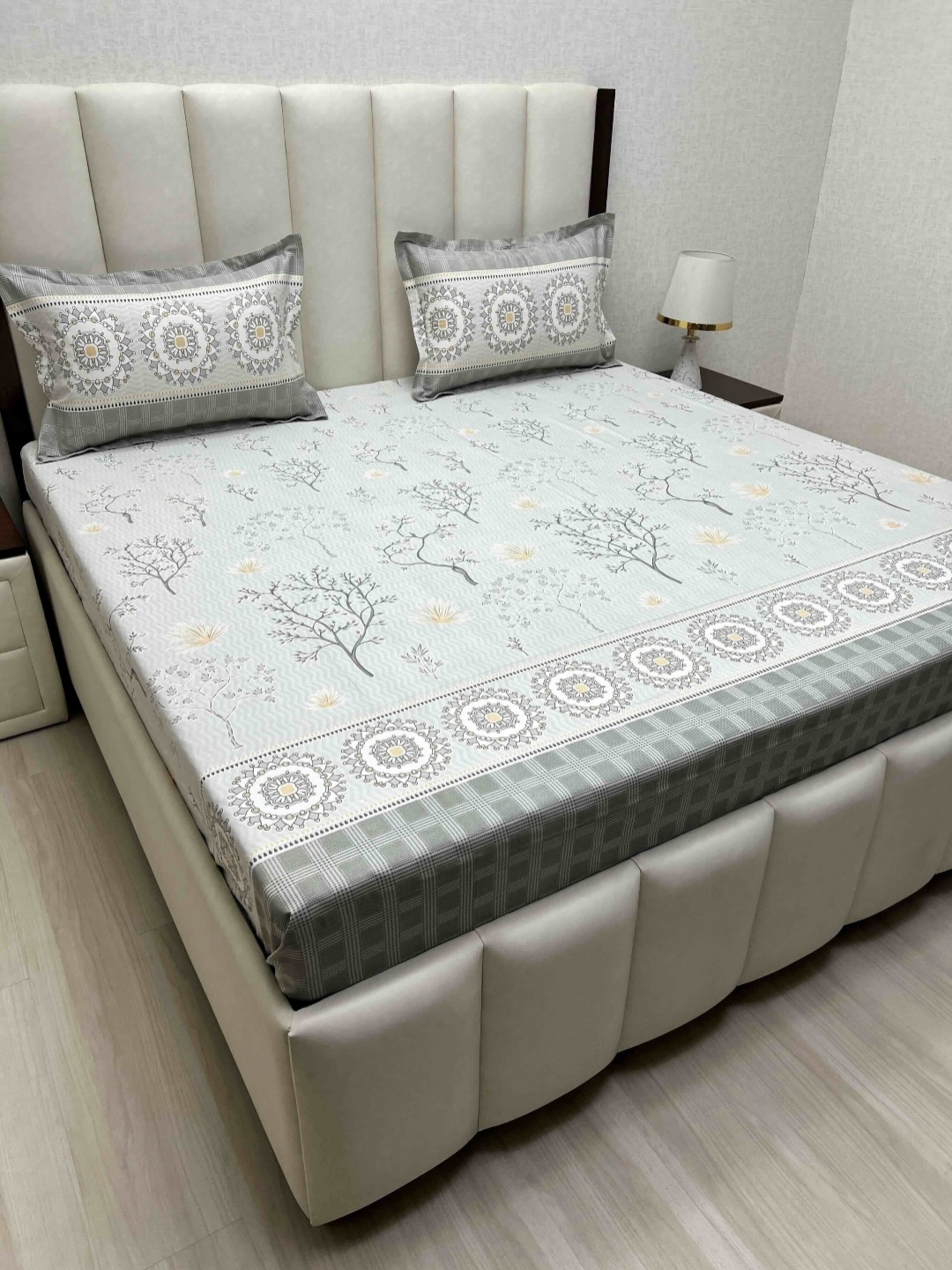 

Pure Decor Lifestyle Grey Printed Pure Cotton 380 TC King Bedsheet Set 2.74 m X 2.74 m