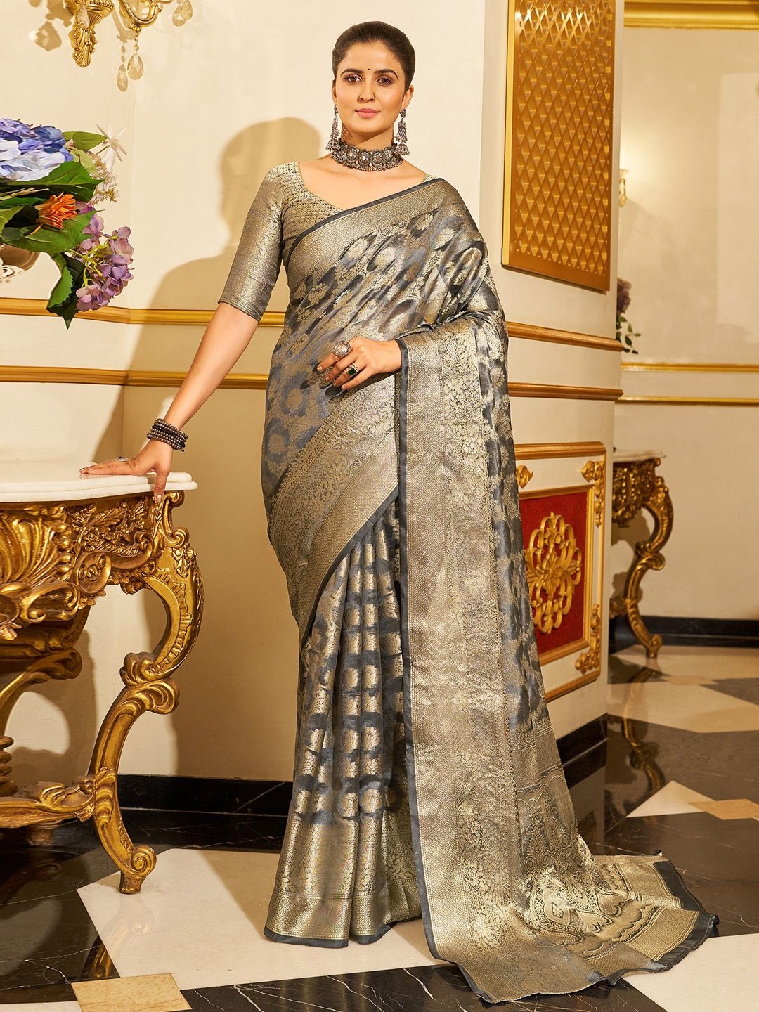 

Mitera Ethnic Motifs Zari Organza Banarasi Saree, Grey