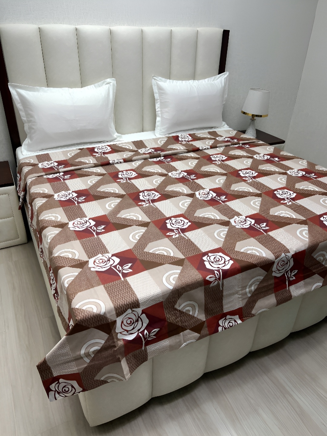 

Pure Decor Brown & White Printed Pure Cotton 260 TC King Size Duvet Cover