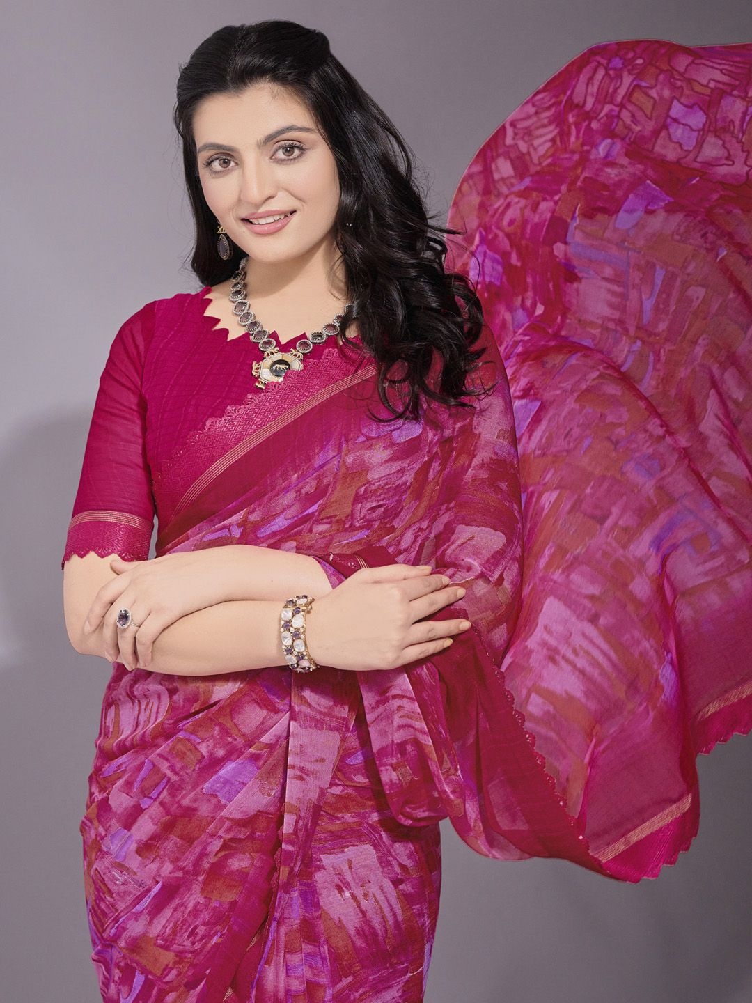 

Mitera Poly Chiffon Bagh Saree, Pink