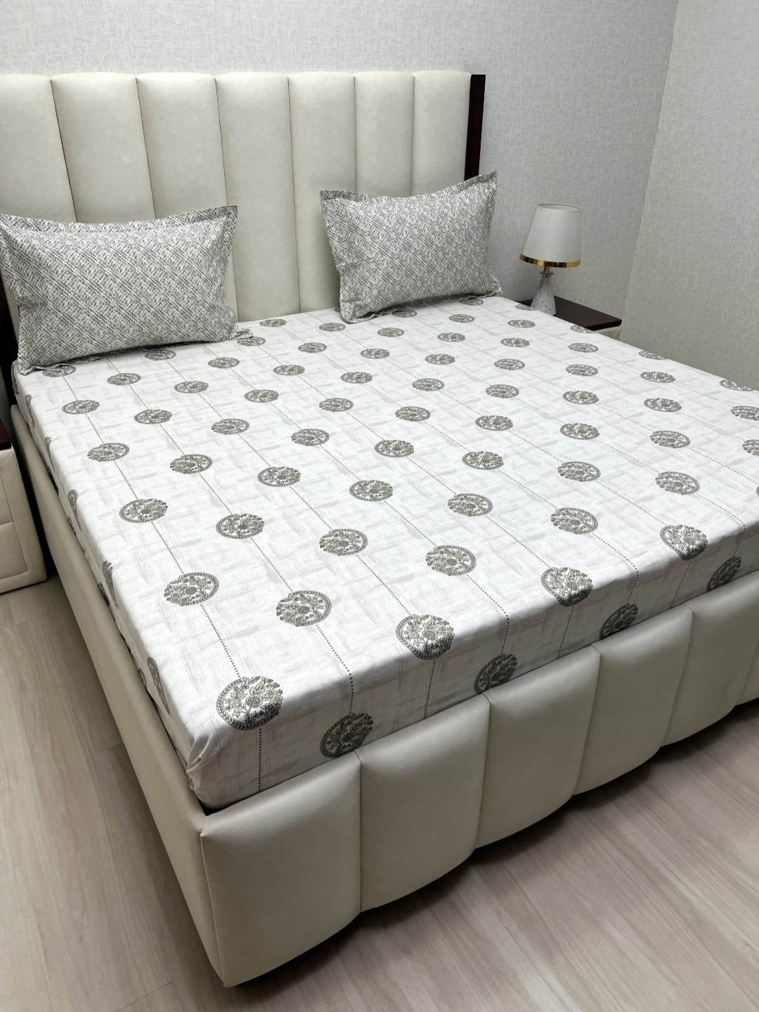 

Pure Decor White & Grey Floral King Bedsheet with 2 Pillow Covers