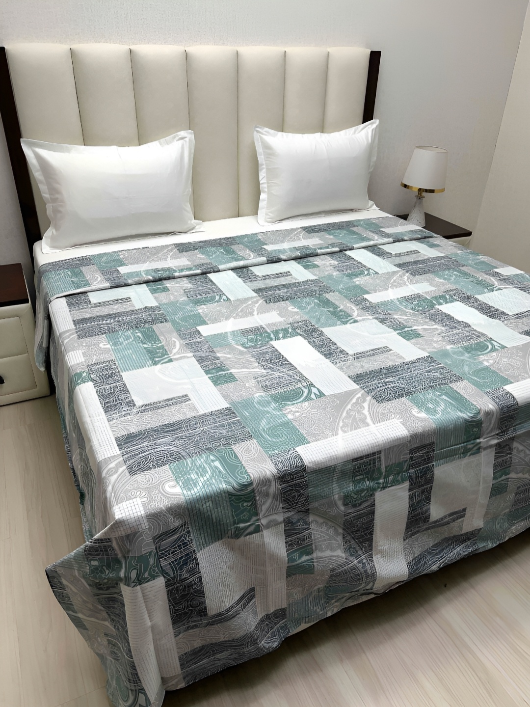 

Pure Decor Blue & White Printed Double King Duvet Cover