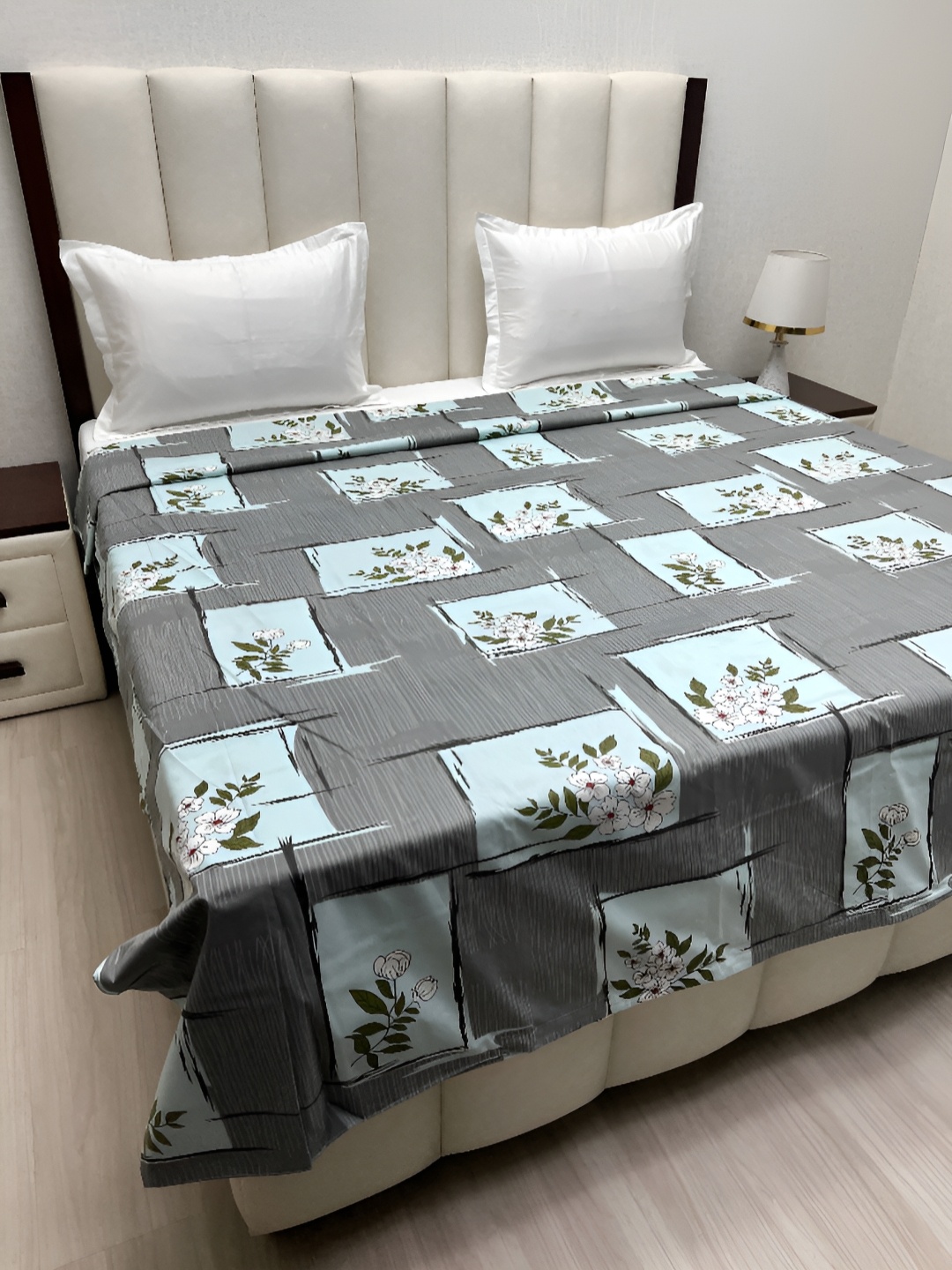 

Pure Decor Grey & Blue Floral Printed Pure Cotton King Size Duvet Cover